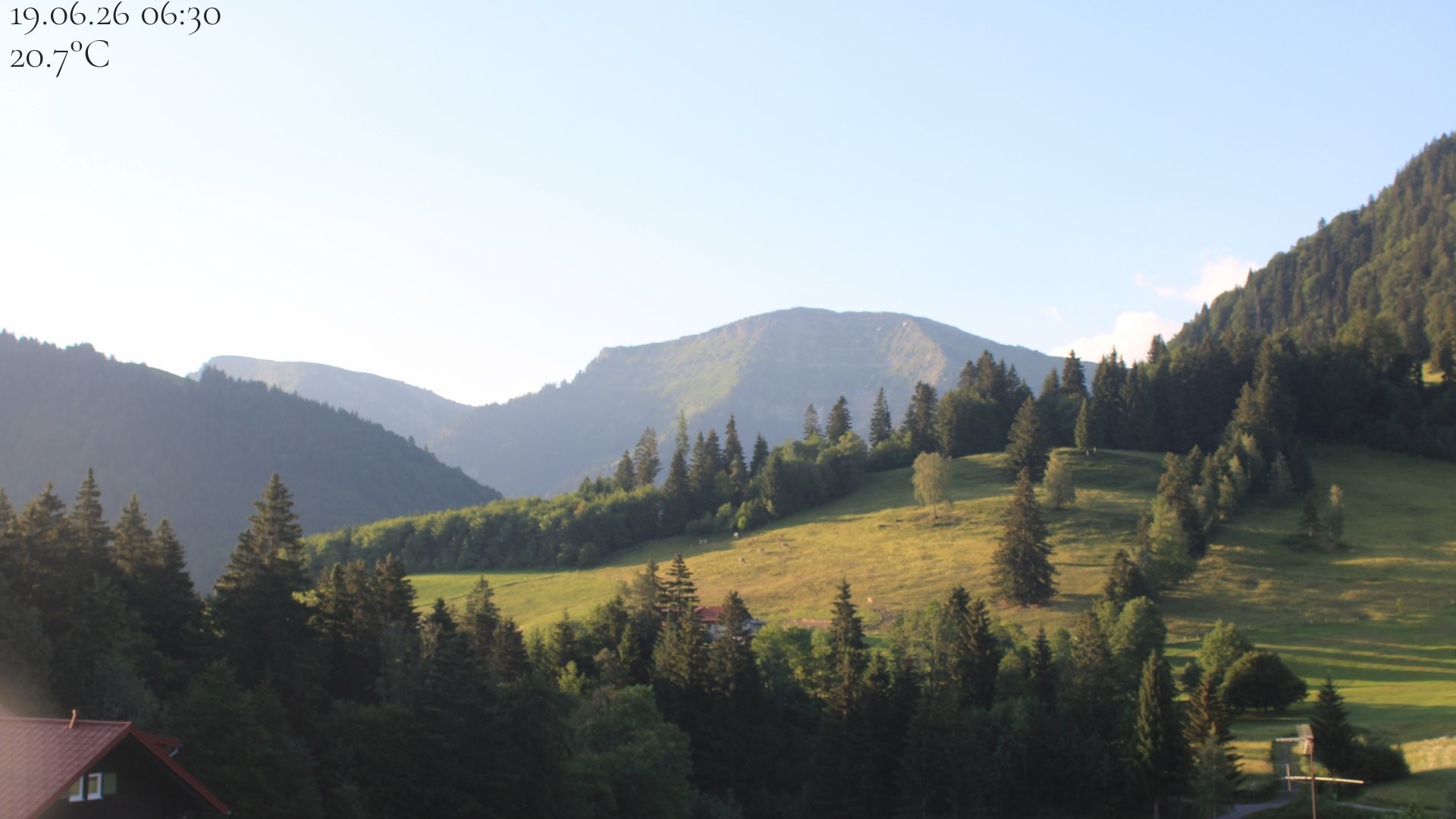Archiv Foto Webcam Oberstaufen - Blick Hochgrat vom Biohotel Schratt