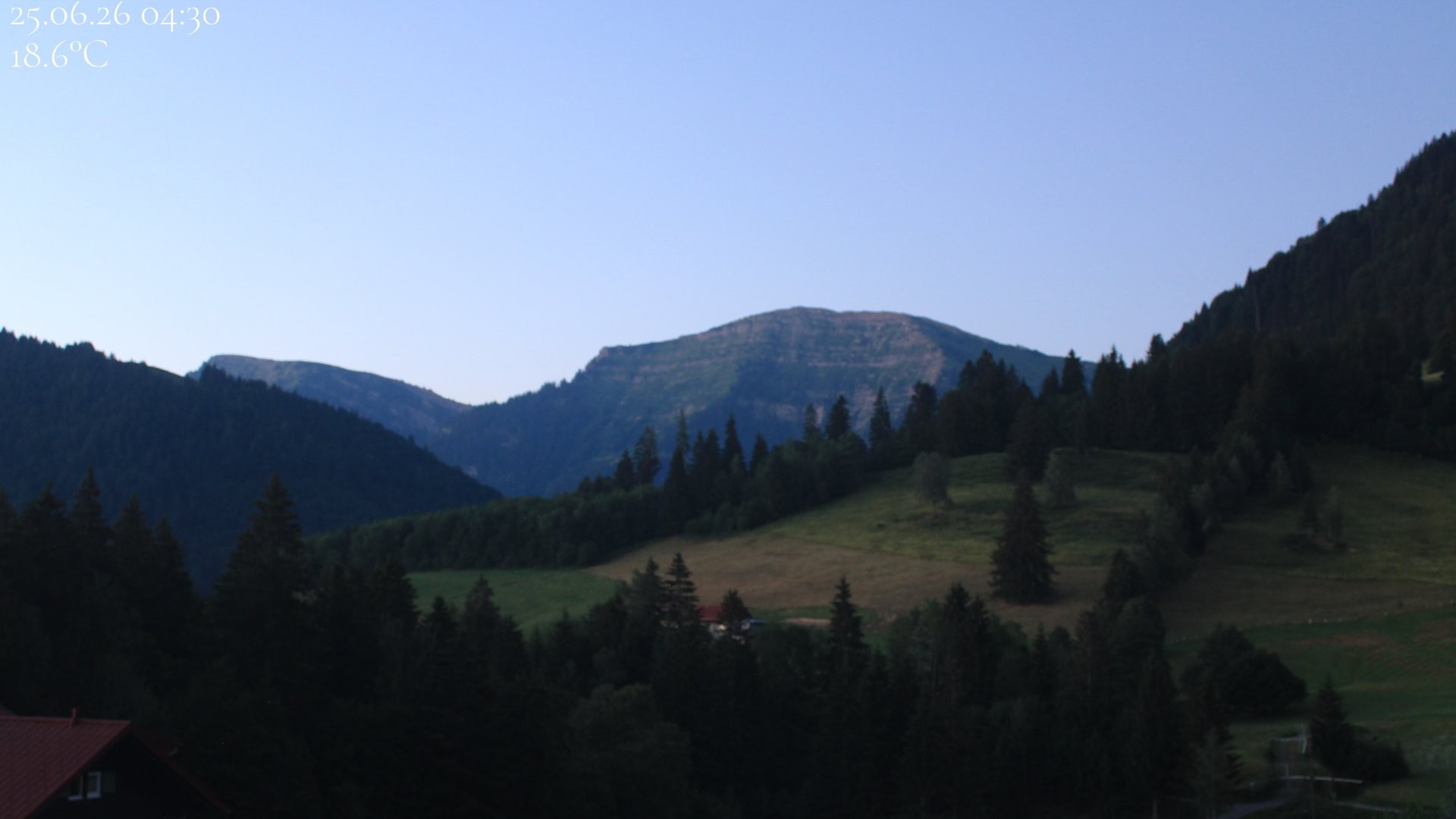 Archived image Webcam Oberstaufen - View Hochgrat from Hotel Schratt