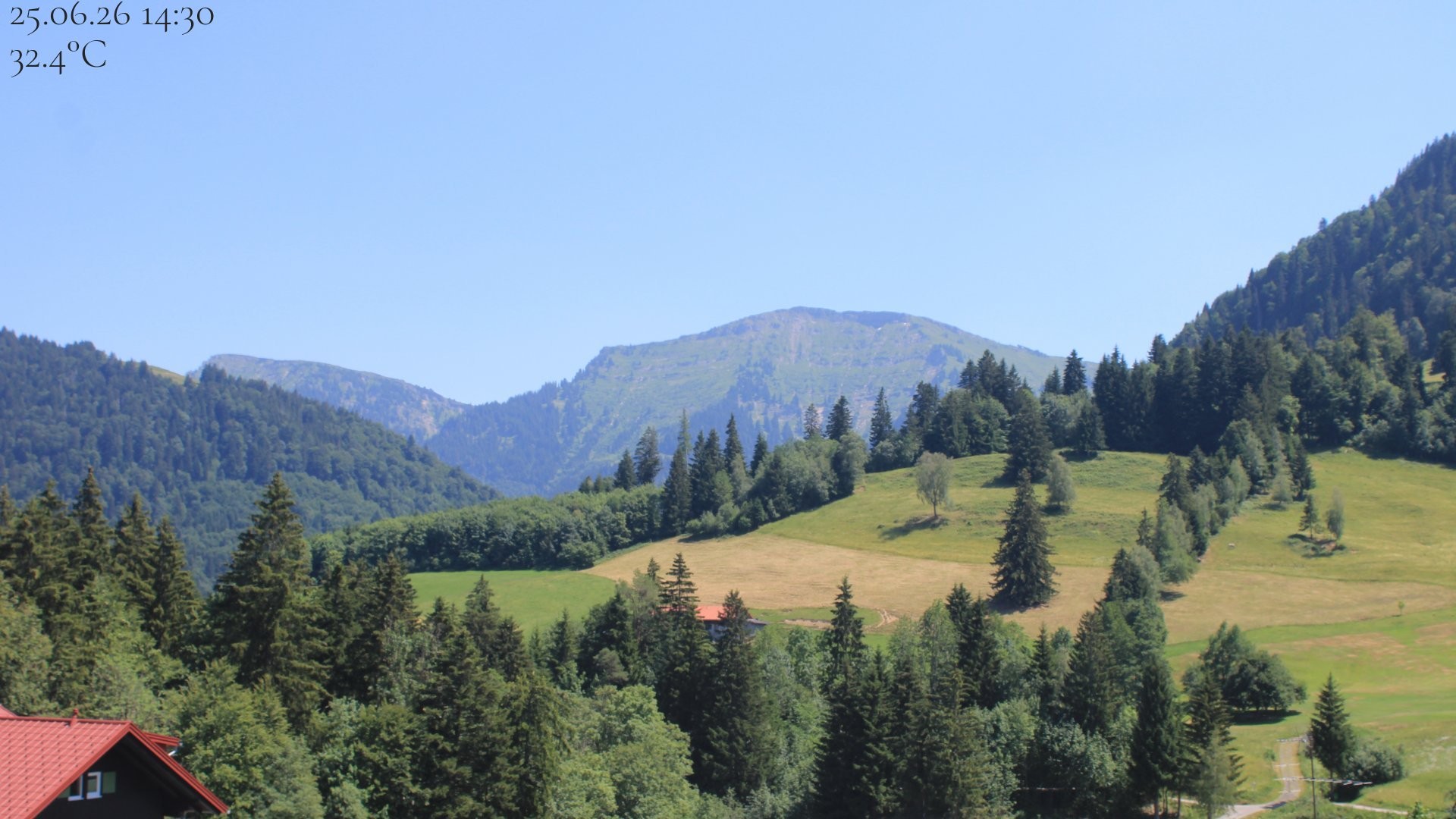 Archived image Webcam Oberstaufen - View Hochgrat from Hotel Schratt
