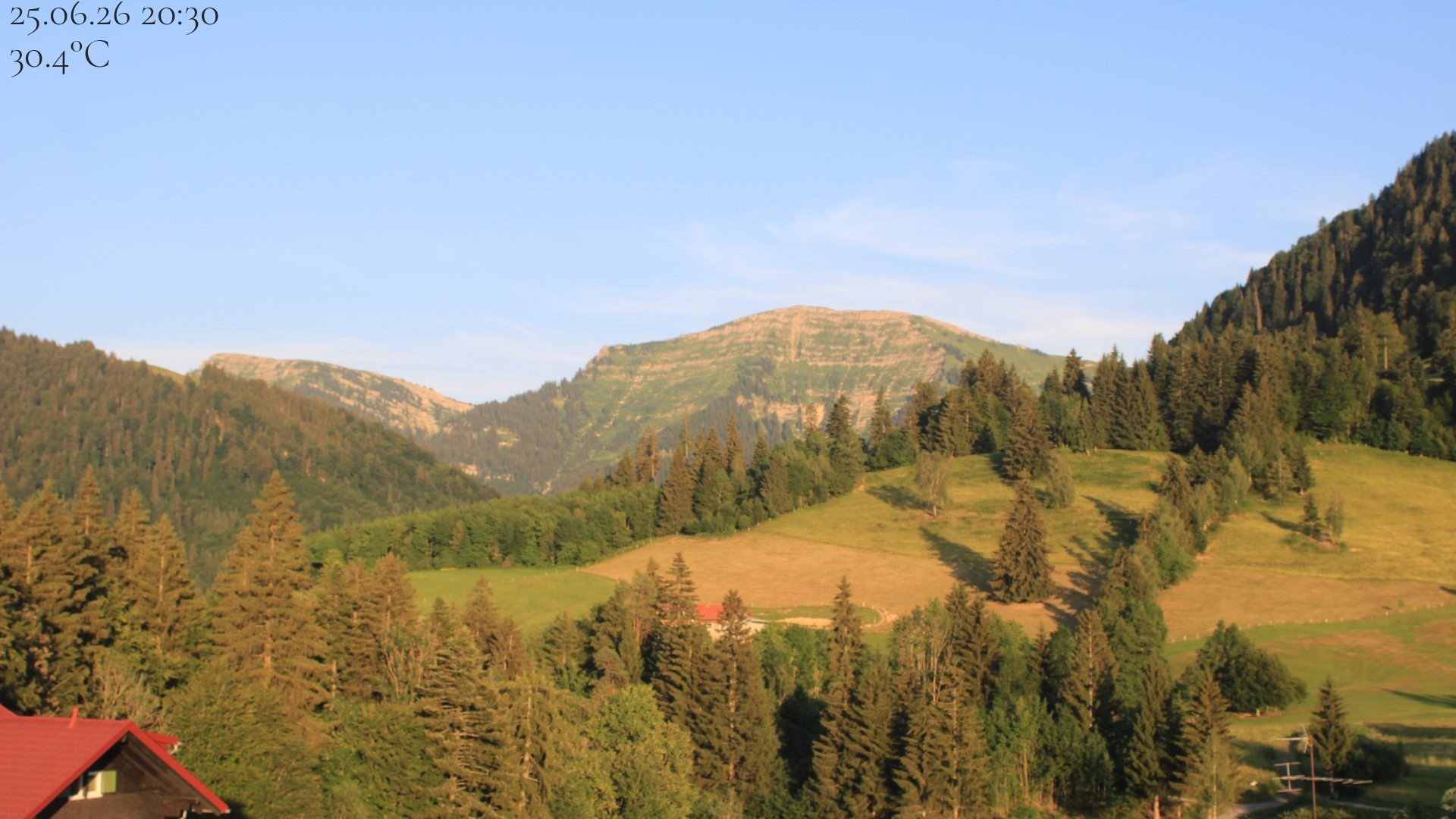 Archiv Foto Webcam Oberstaufen - Blick Hochgrat vom Biohotel Schratt