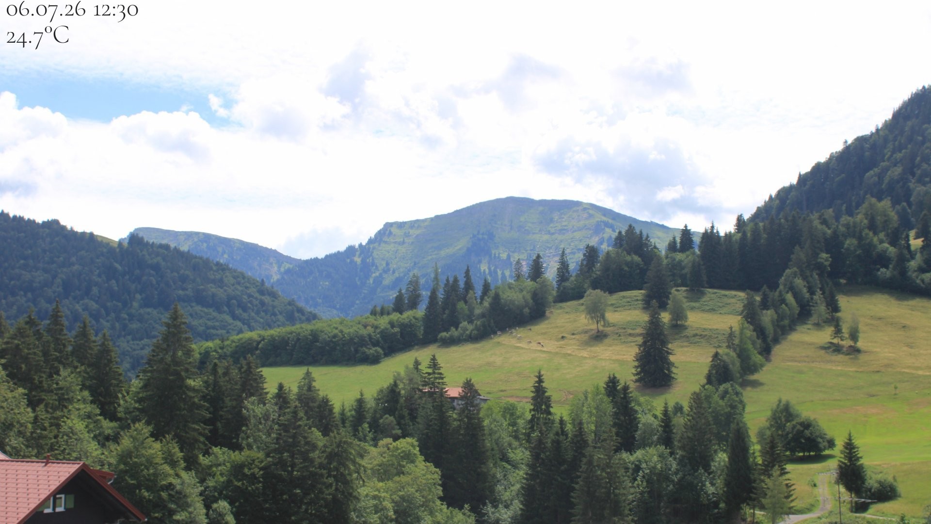 Archiv Foto Webcam Oberstaufen - Blick Hochgrat vom Biohotel Schratt