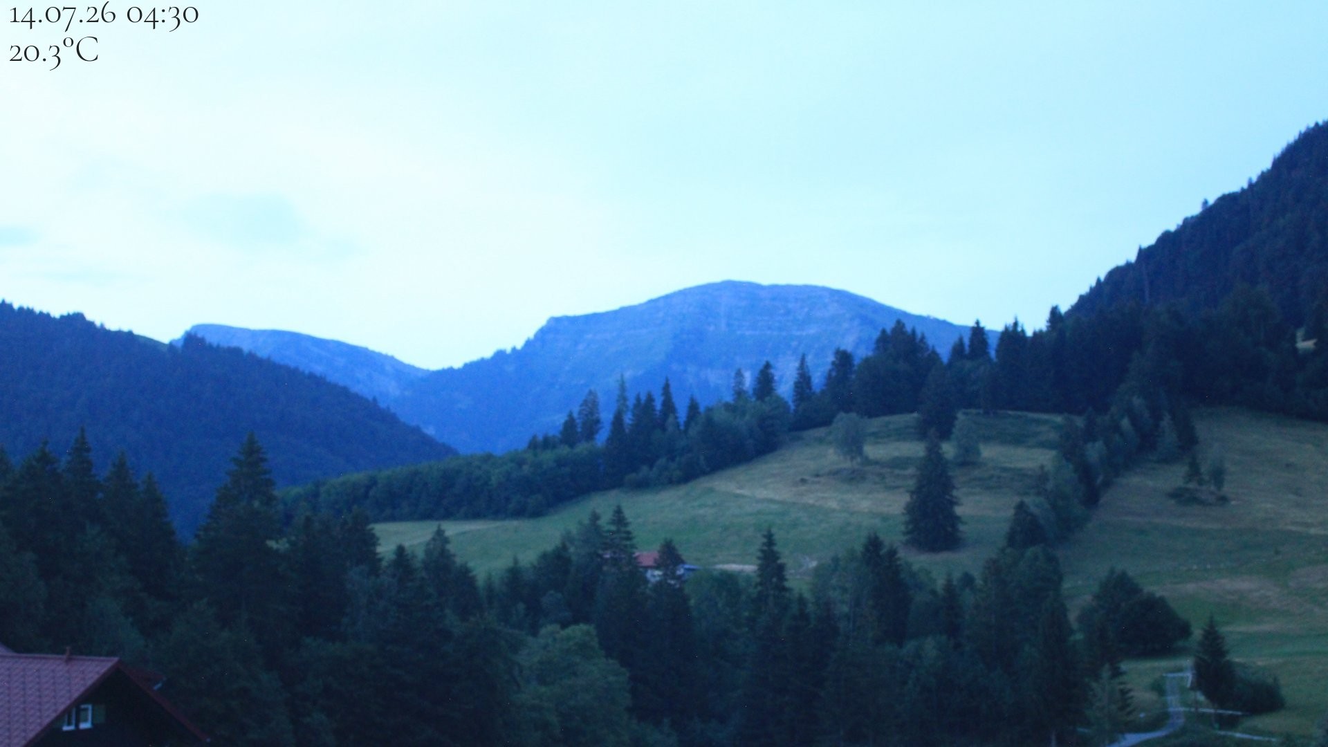 Archiv Foto Webcam Oberstaufen - Blick Hochgrat vom Biohotel Schratt