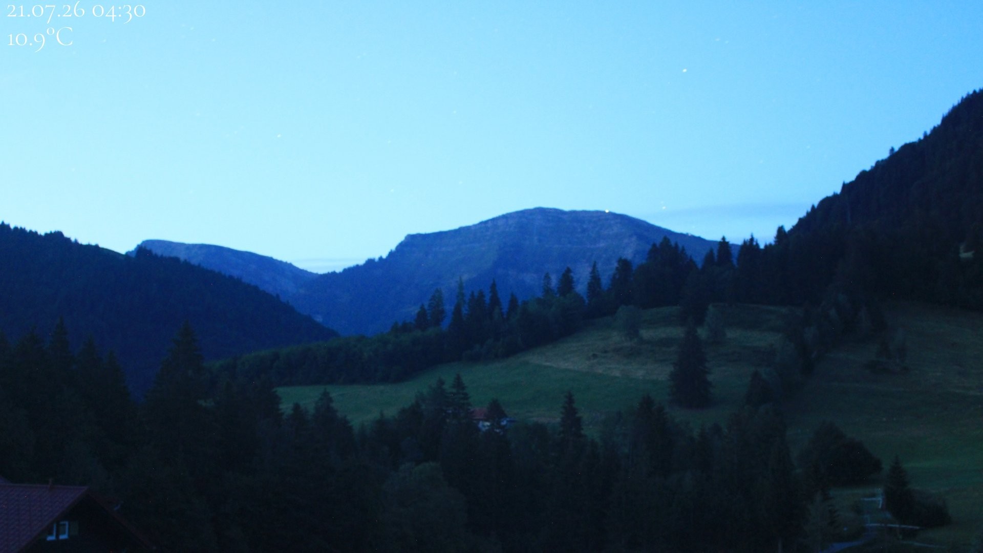 Archiv Foto Webcam Oberstaufen - Blick Hochgrat vom Biohotel Schratt