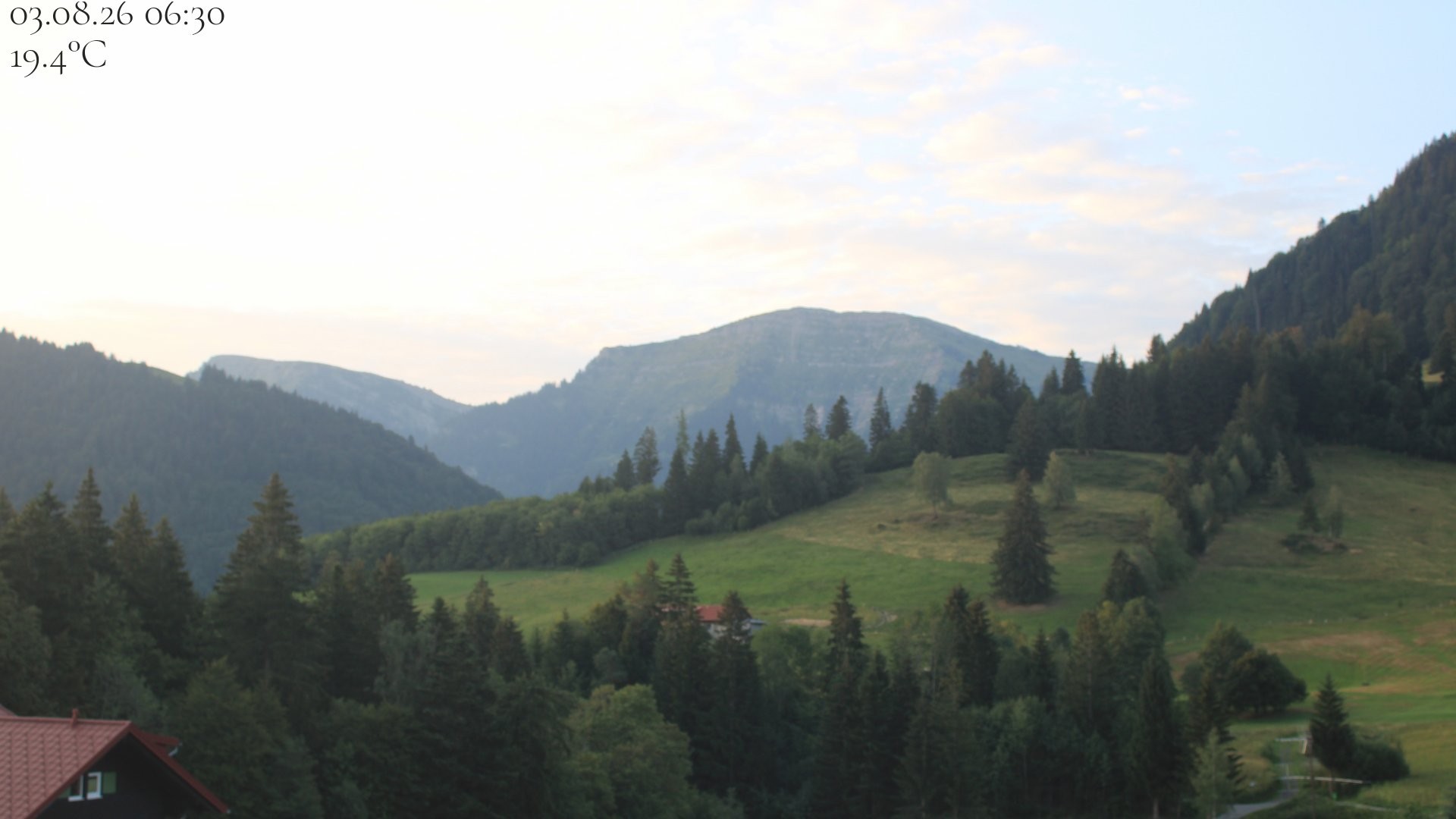 Archiv Foto Webcam Oberstaufen - Blick Hochgrat vom Biohotel Schratt