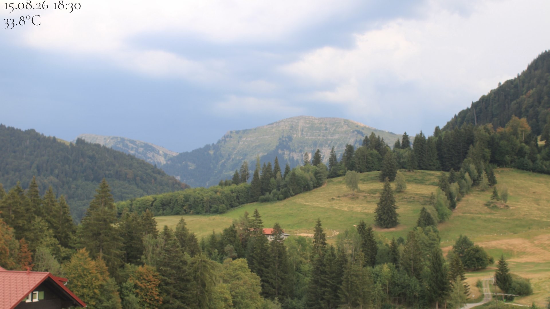 Archiv Foto Webcam Oberstaufen - Blick Hochgrat vom Biohotel Schratt