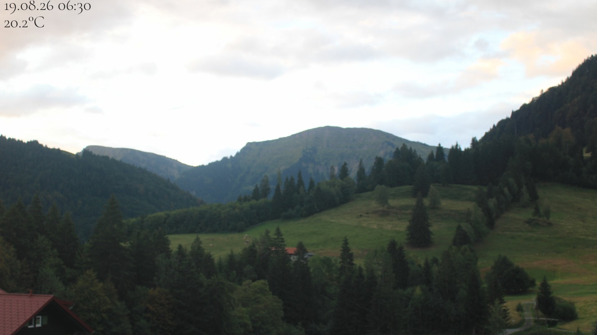 Archived image Webcam Oberstaufen - View Hochgrat from Hotel Schratt