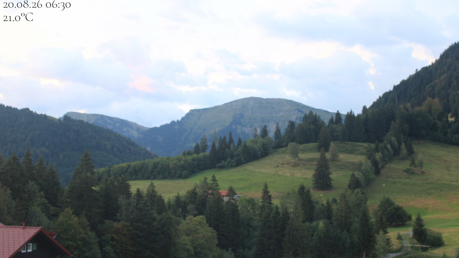Archiv Foto Webcam Oberstaufen - Blick Hochgrat vom Biohotel Schratt