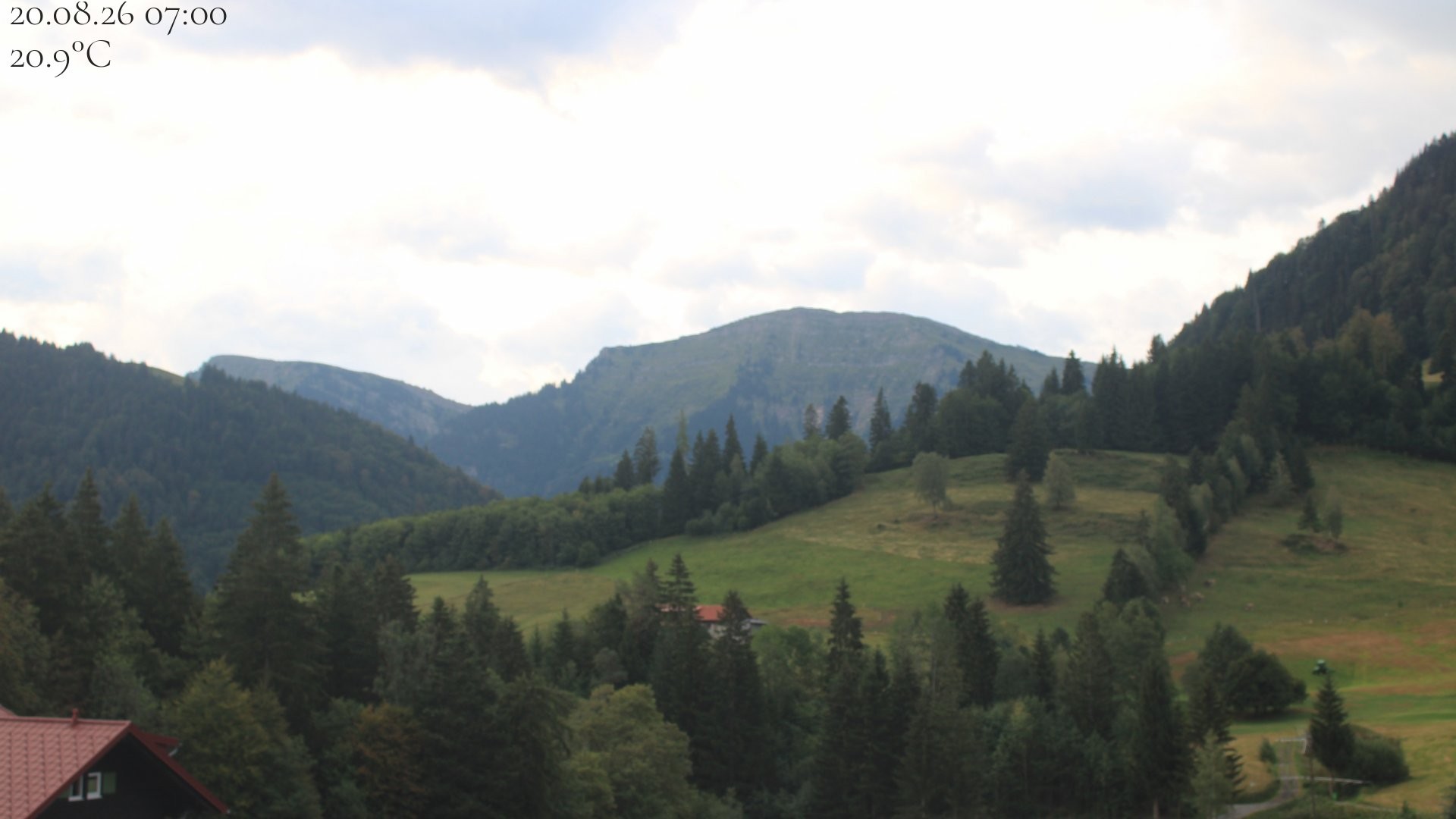 Archiv Foto Webcam Oberstaufen - Blick Hochgrat vom Biohotel Schratt