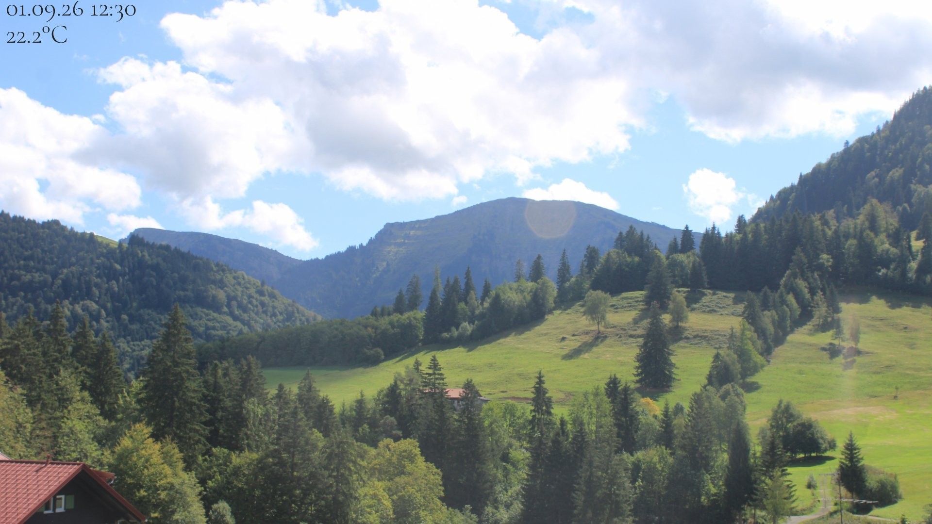 Archiv Foto Webcam Oberstaufen - Blick Hochgrat vom Biohotel Schratt