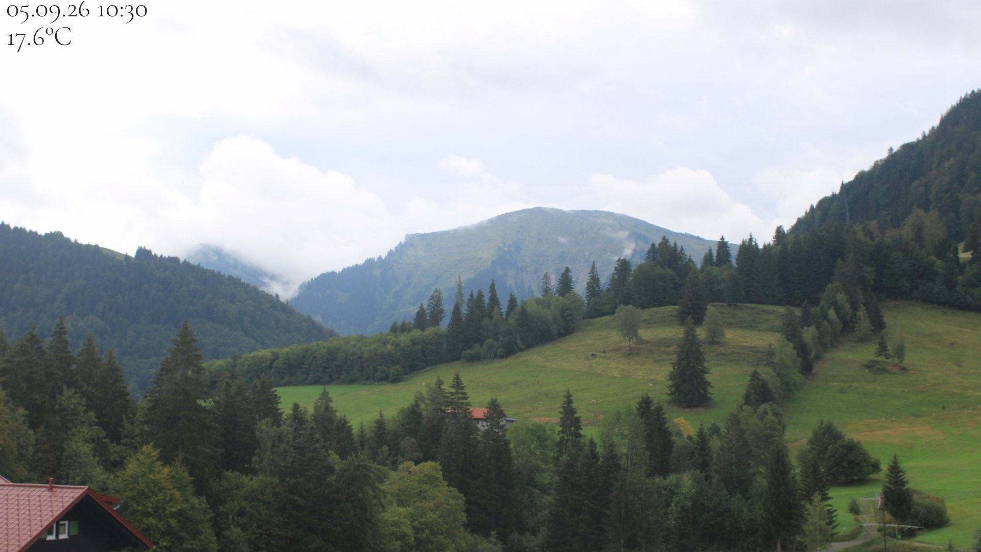 Archiv Foto Webcam Oberstaufen - Blick Hochgrat vom Biohotel Schratt