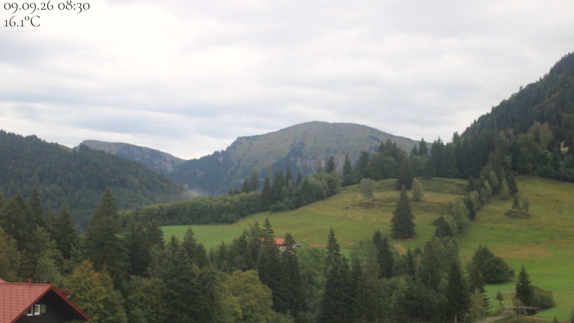 Archiv Foto Webcam Oberstaufen - Blick Hochgrat vom Biohotel Schratt