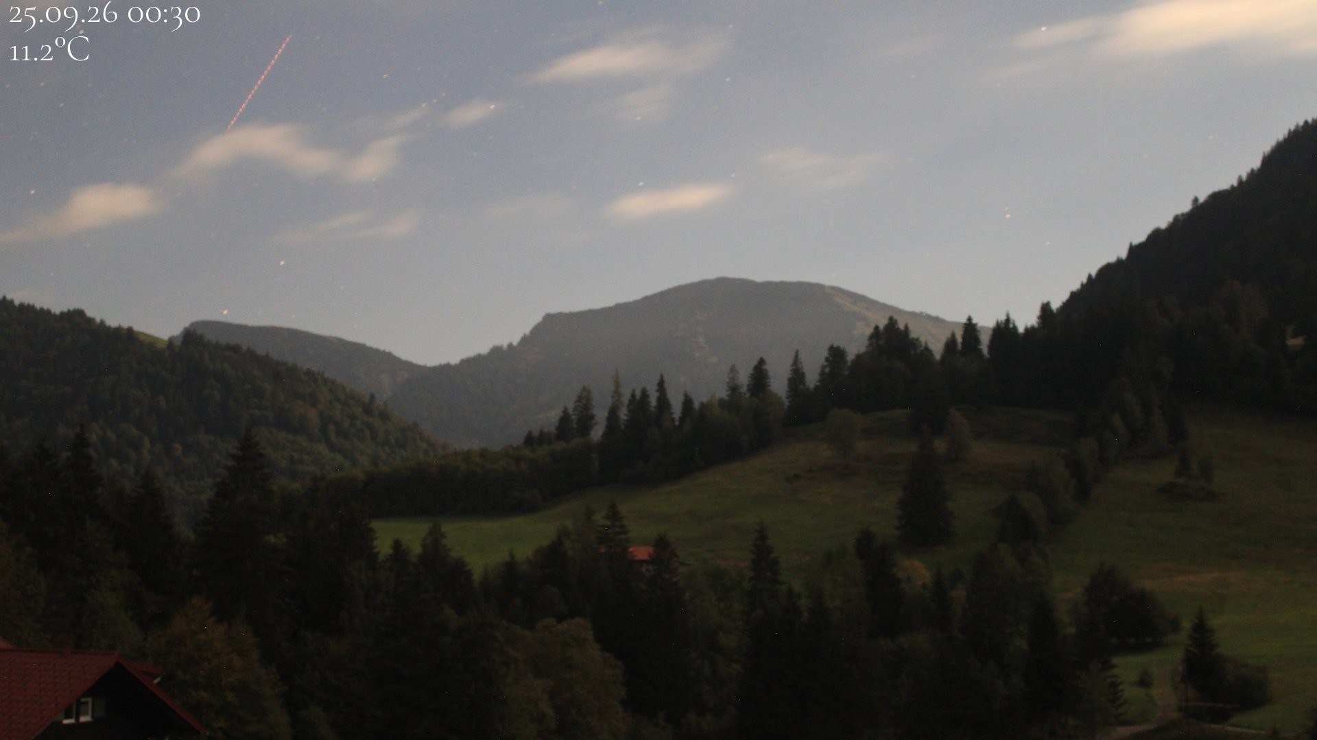 Archiv Foto Webcam Oberstaufen - Blick Hochgrat vom Biohotel Schratt