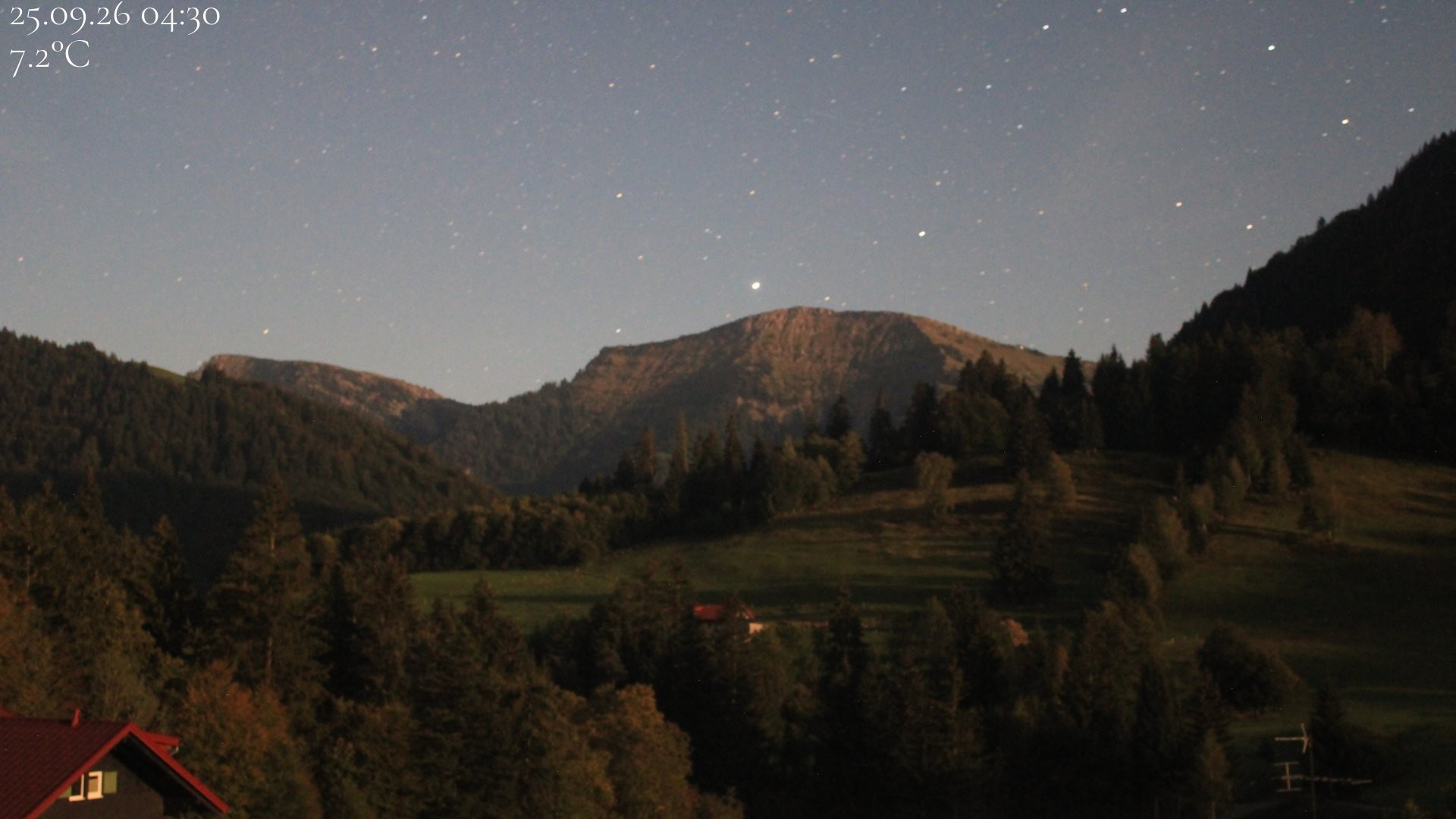 Archiv Foto Webcam Oberstaufen - Blick Hochgrat vom Biohotel Schratt