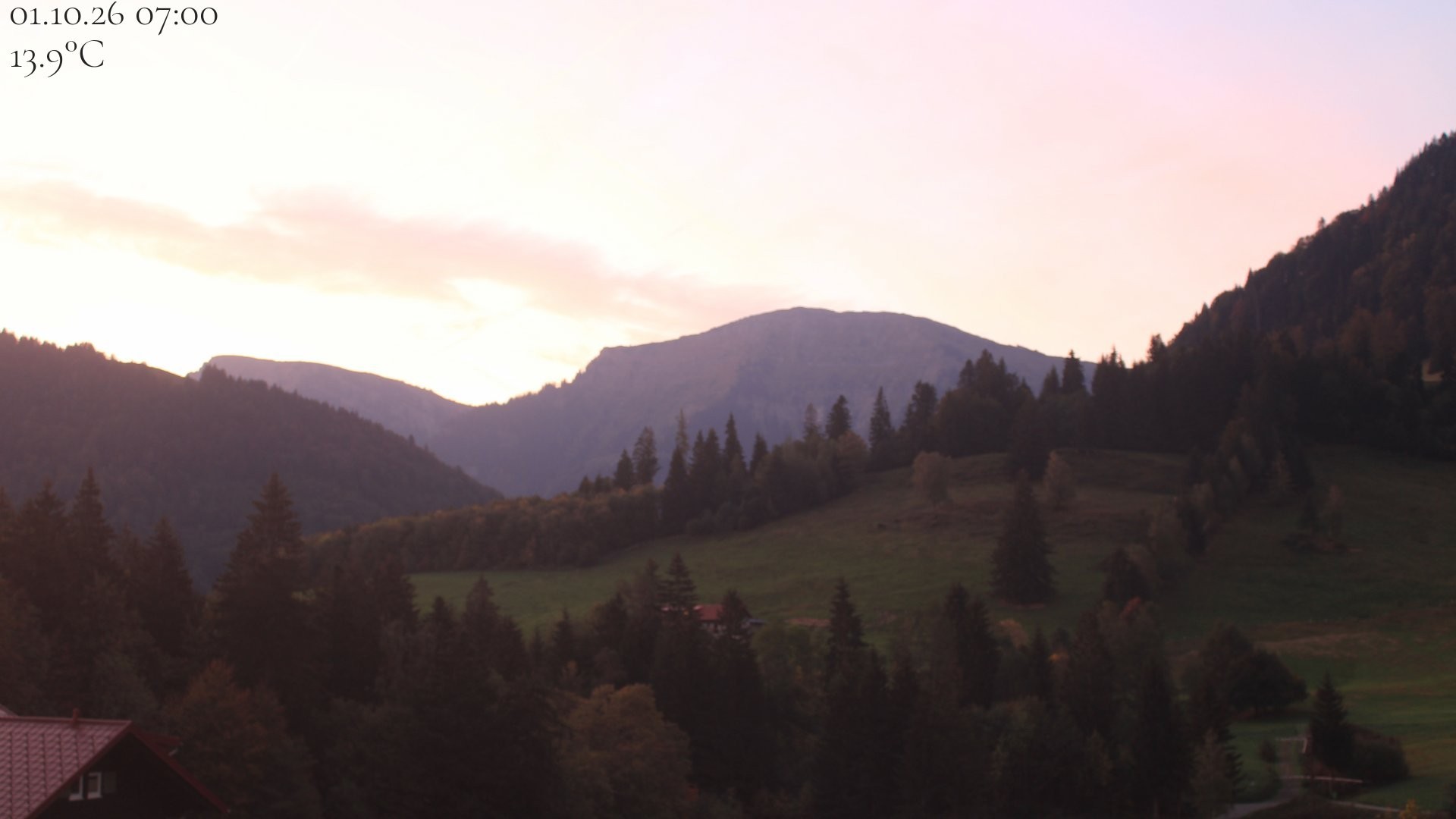 Archiv Foto Webcam Oberstaufen - Blick Hochgrat vom Biohotel Schratt