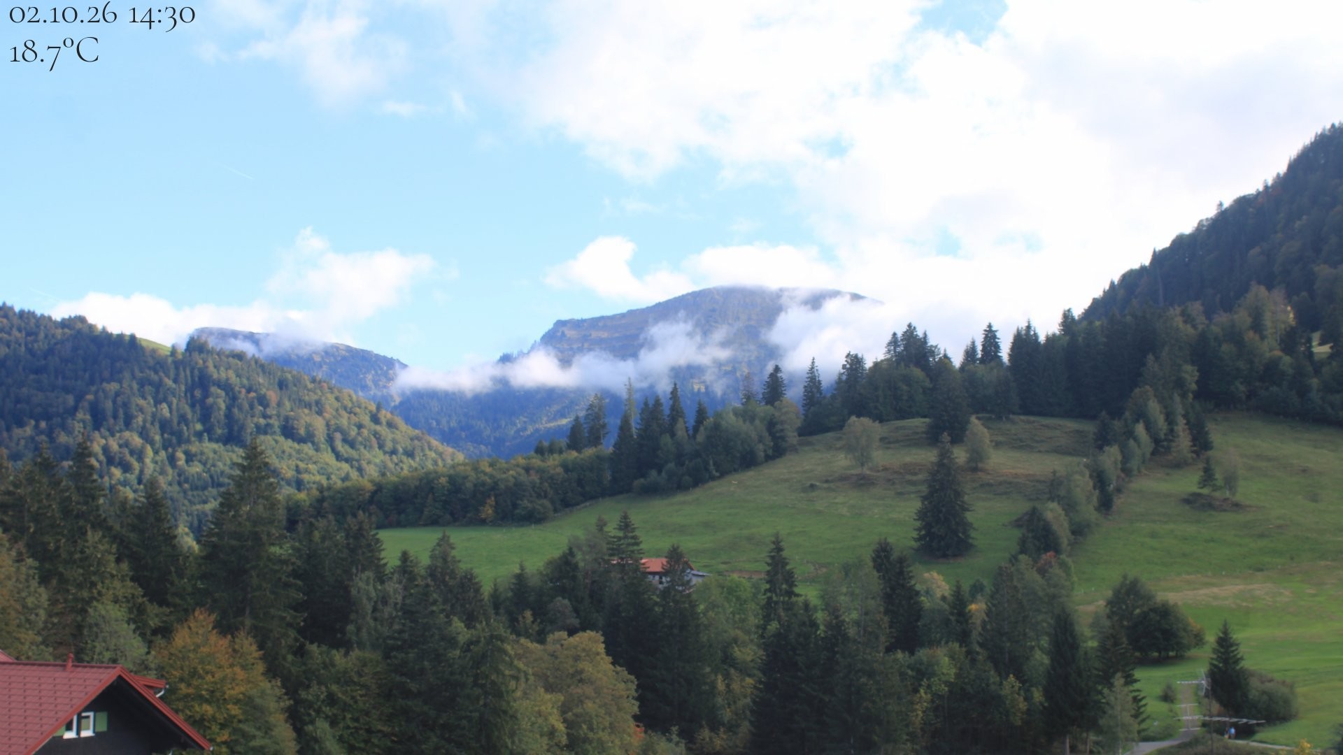 Archiv Foto Webcam Oberstaufen - Blick Hochgrat vom Biohotel Schratt
