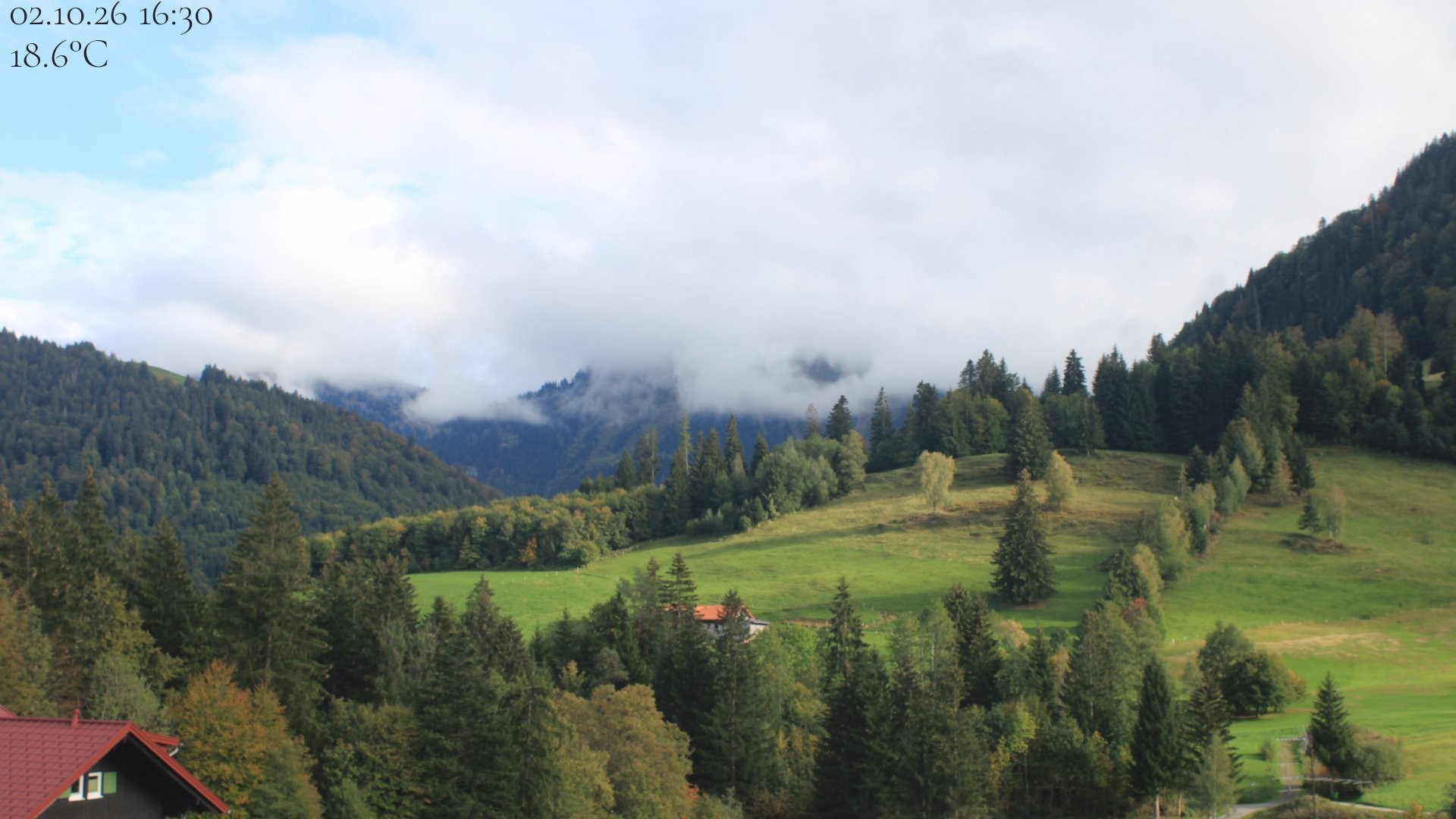 Archived image Webcam Oberstaufen - View Hochgrat from Hotel Schratt