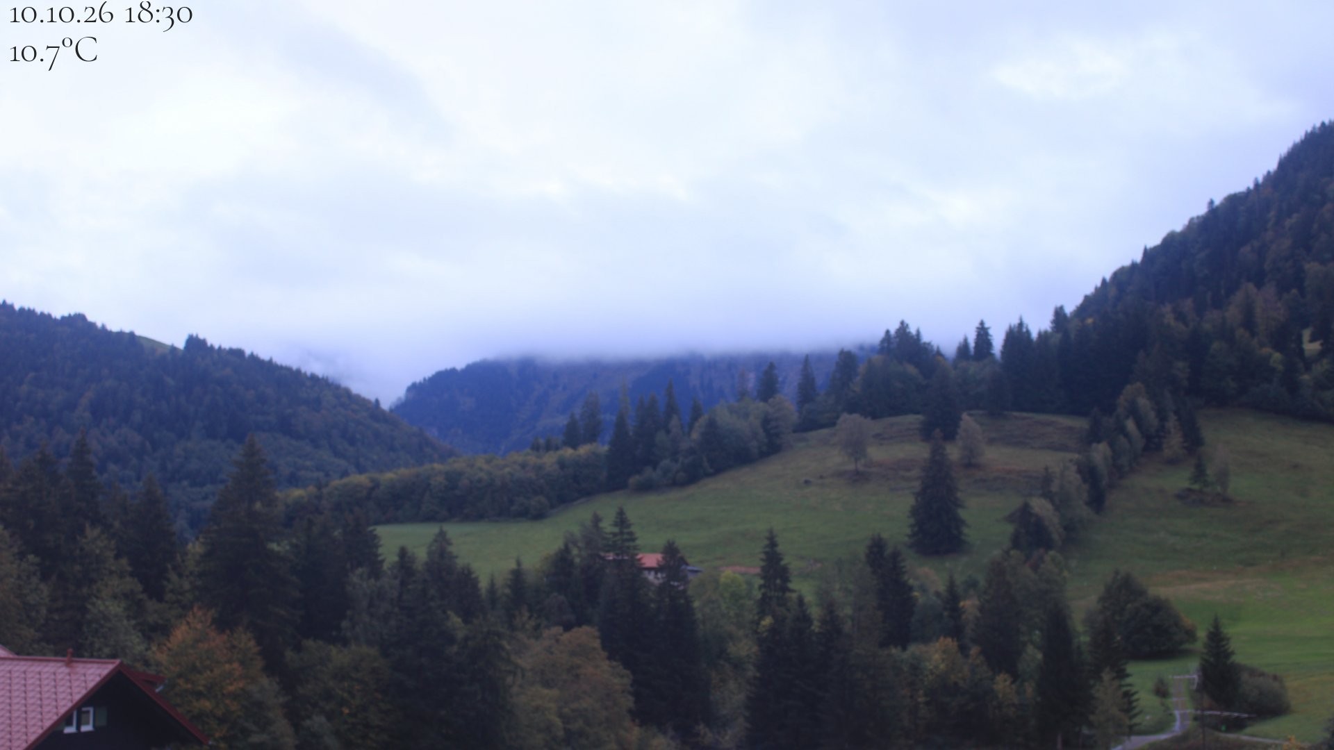 Archived image Webcam Oberstaufen - View Hochgrat from Hotel Schratt