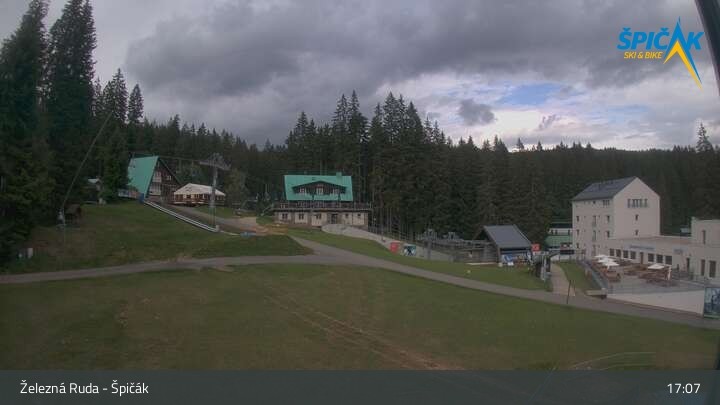 Archiv Foto Webcam Zelezna Ruda - Talstation Spicak