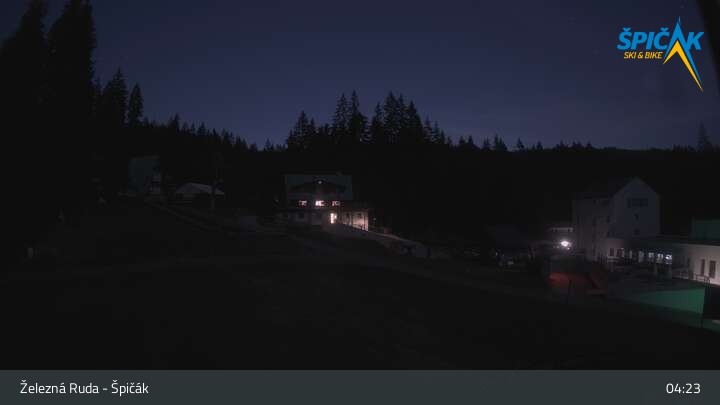 Archived image Webcam Zelezna Ruda - Base station Spicak