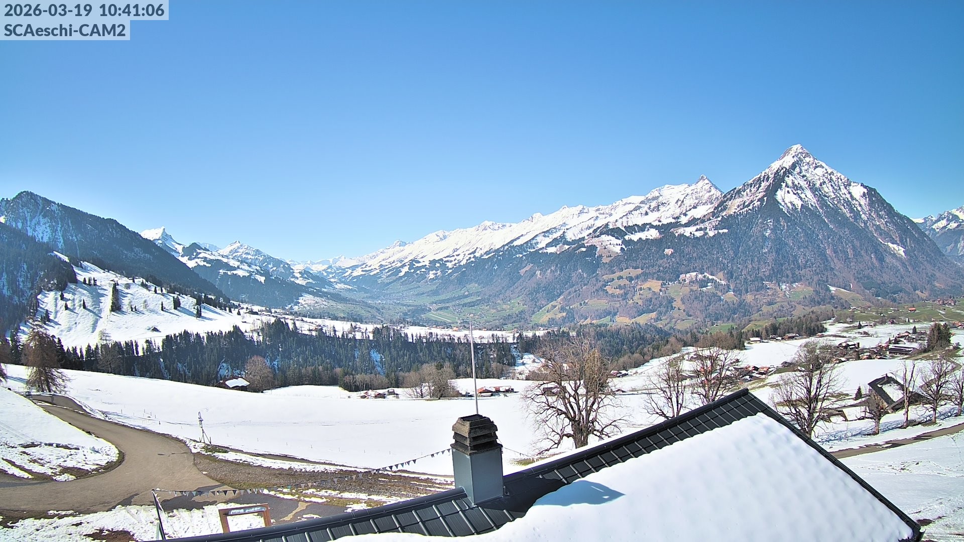 Archiv Foto Webcam Aeschi: Hütte Aeschiallmend