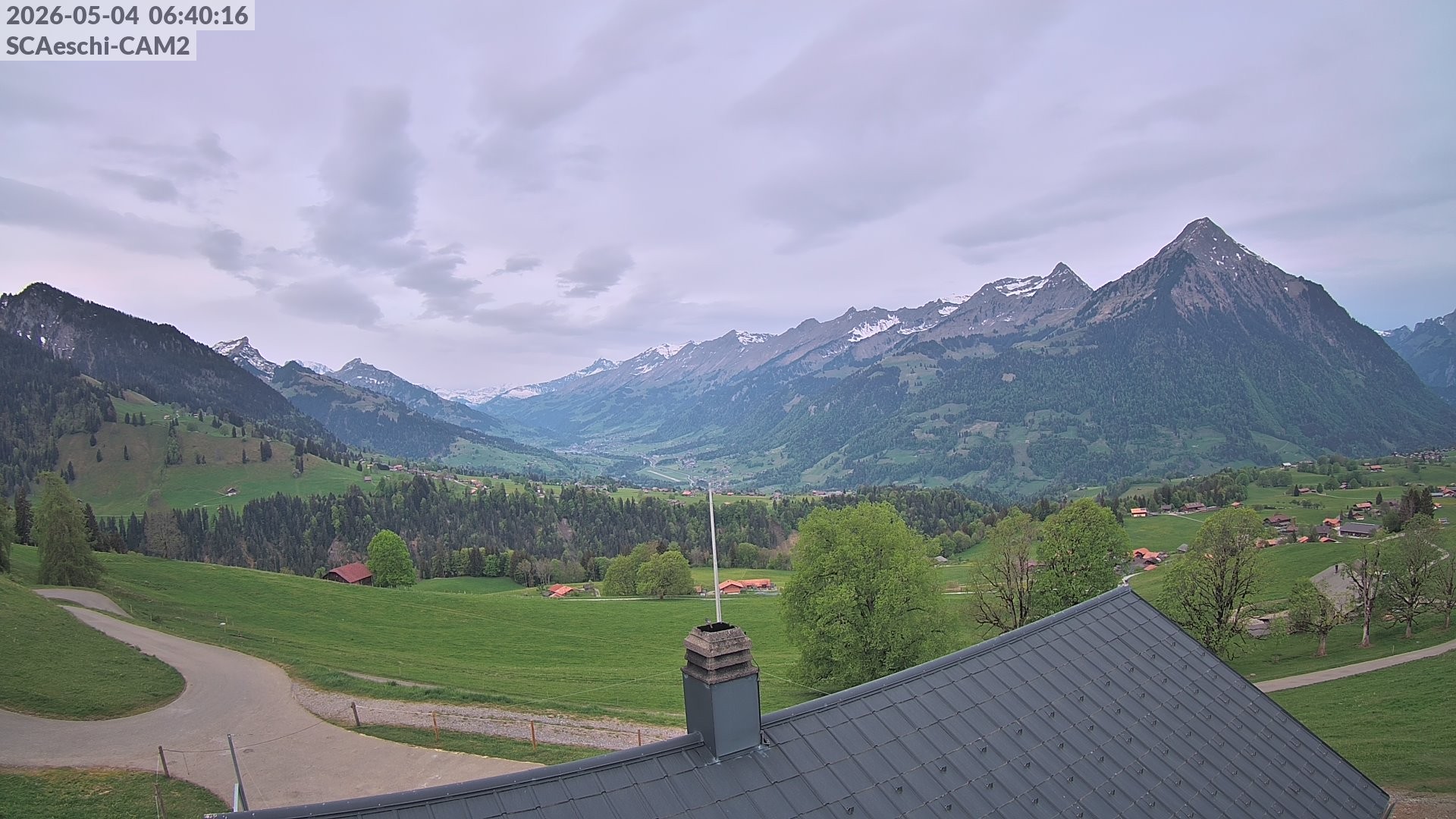 Archiv Foto Webcam Aeschi: Hütte Aeschiallmend