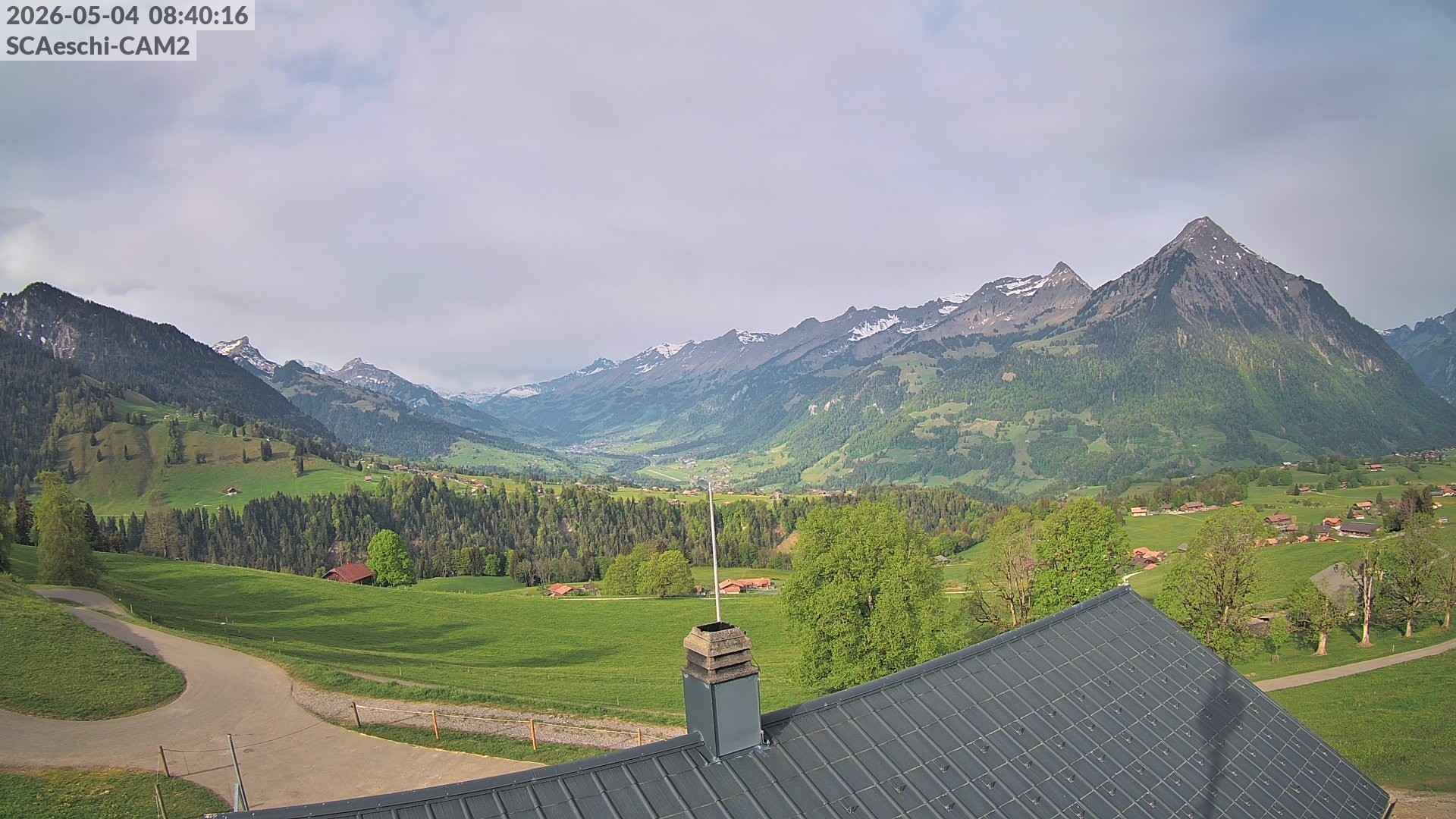 Archiv Foto Webcam Aeschi: Hütte Aeschiallmend
