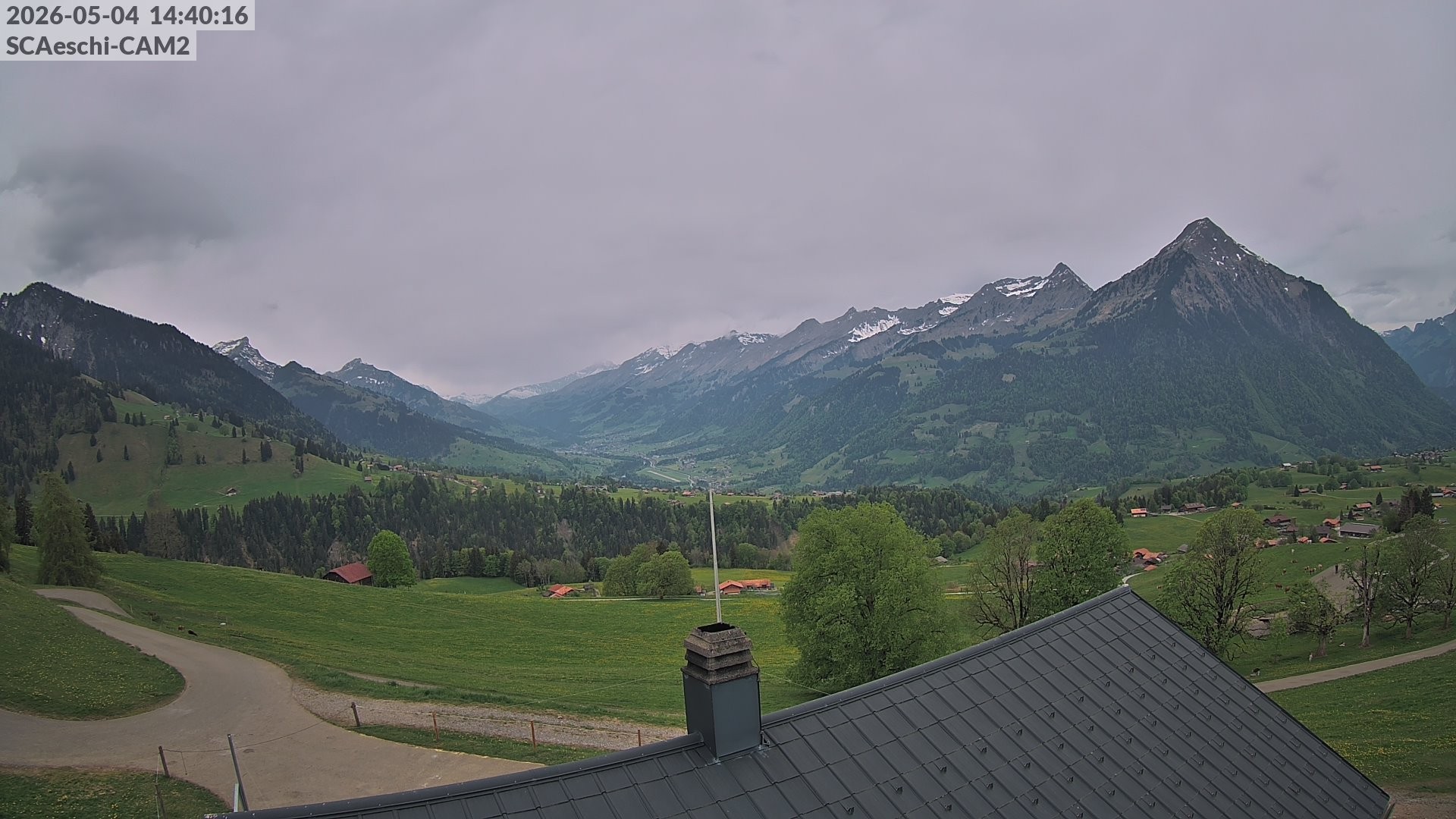 Archiv Foto Webcam Aeschi: Hütte Aeschiallmend