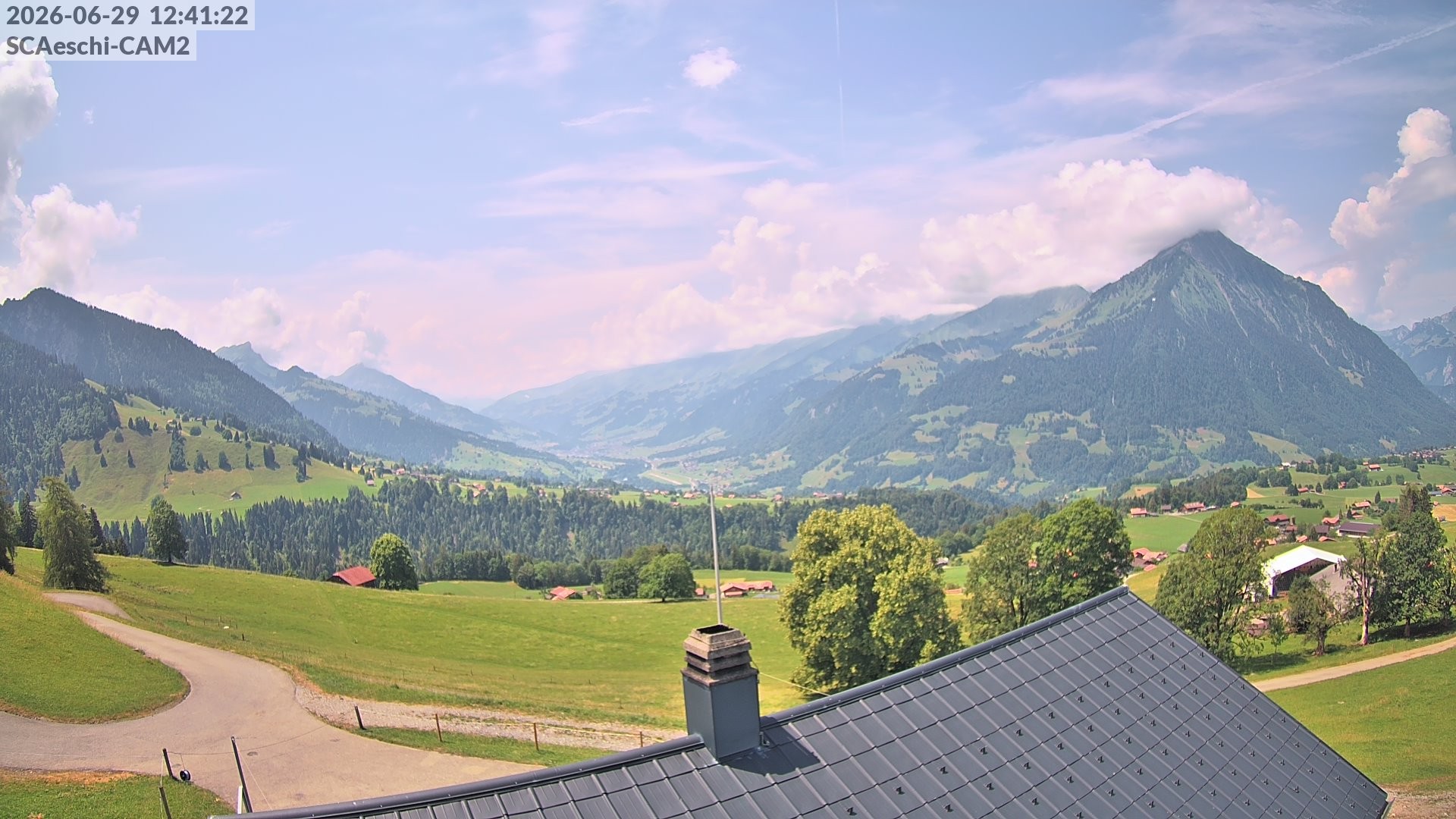 Archiv Foto Webcam Aeschi: Hütte Aeschiallmend