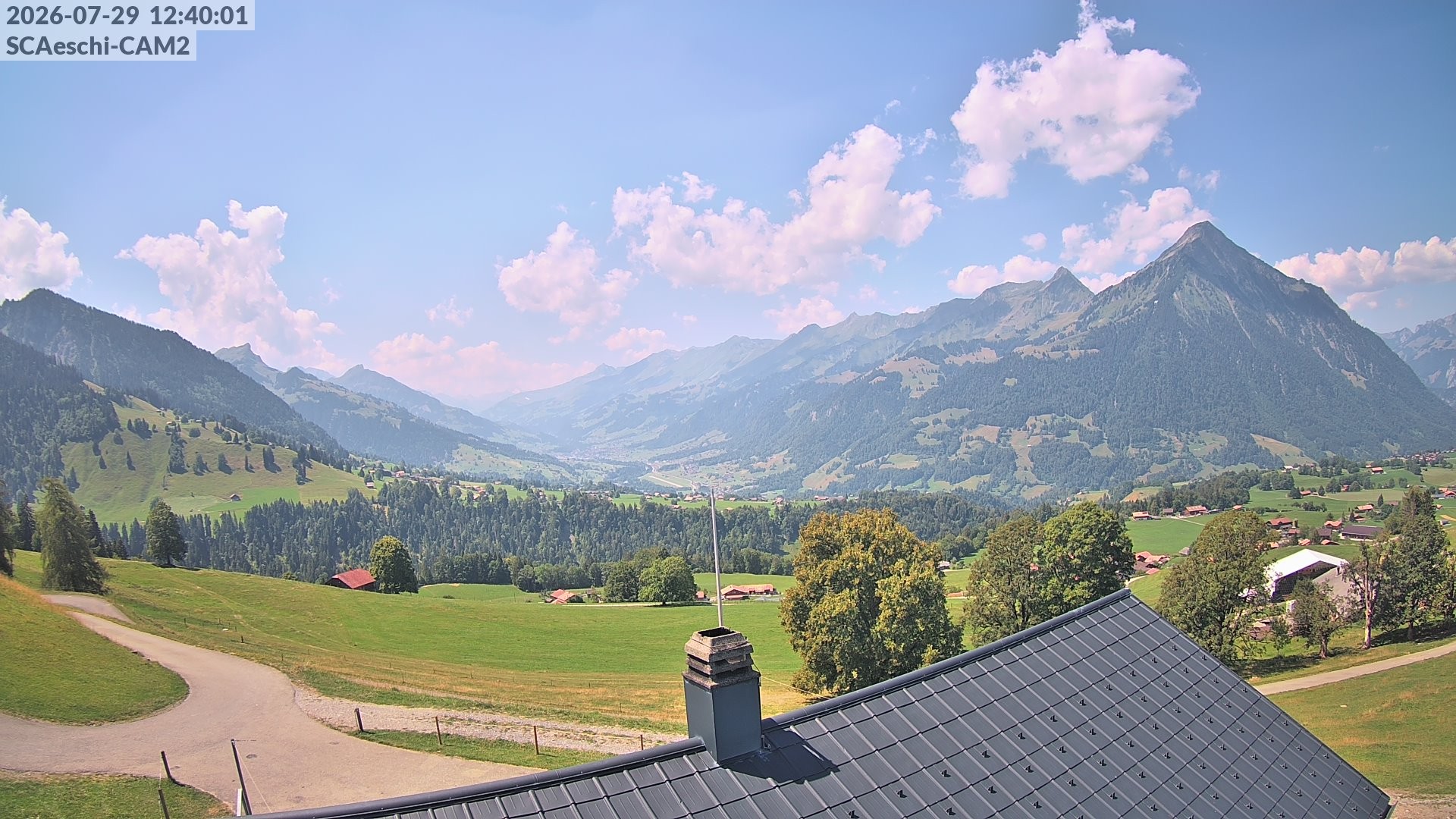 Archiv Foto Webcam Aeschi: Hütte Aeschiallmend