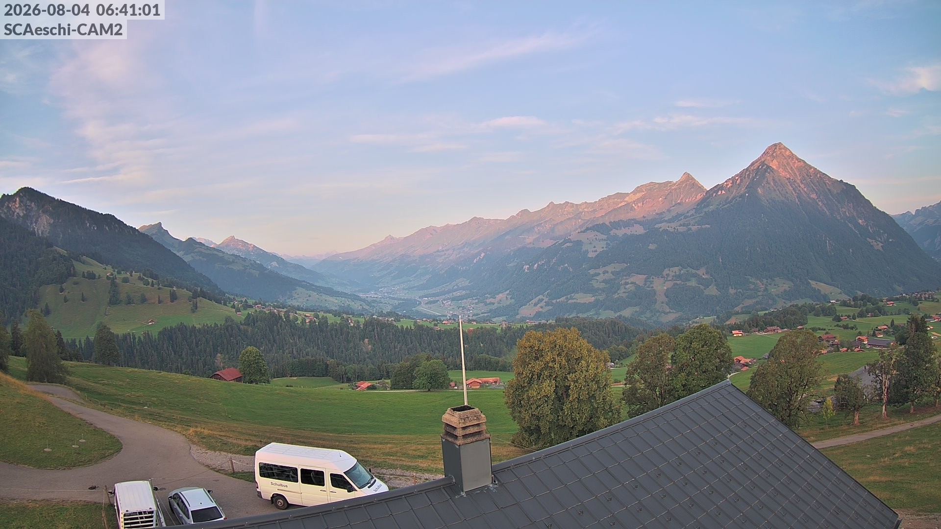 Archiv Foto Webcam Aeschi: Hütte Aeschiallmend