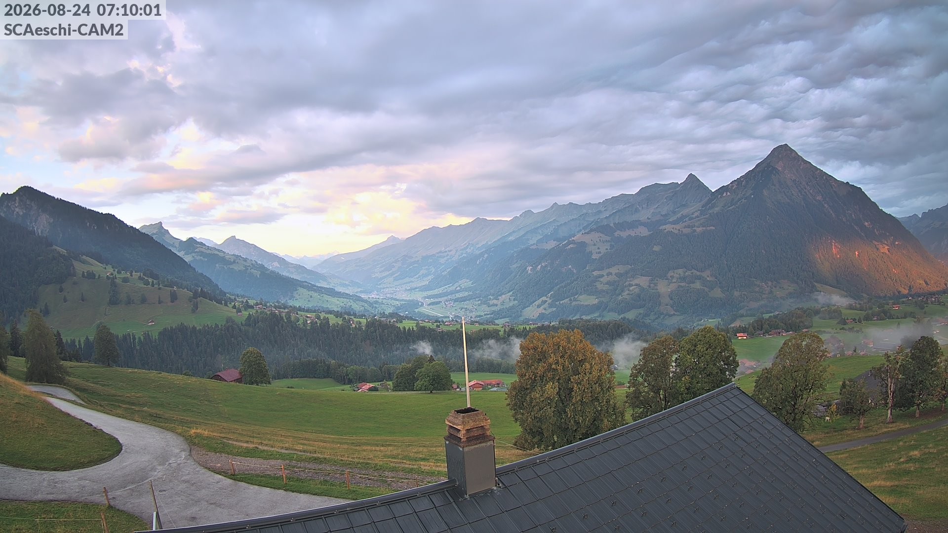 Archiv Foto Webcam Aeschi: Hütte Aeschiallmend