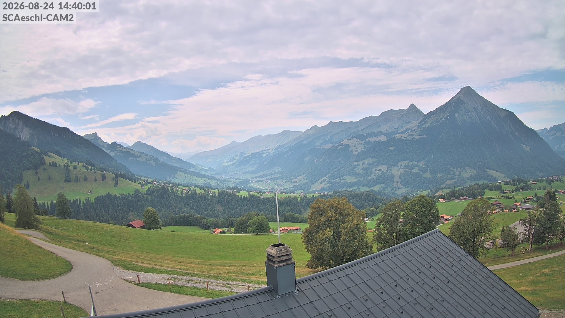 Archiv Foto Webcam Aeschi: Hütte Aeschiallmend