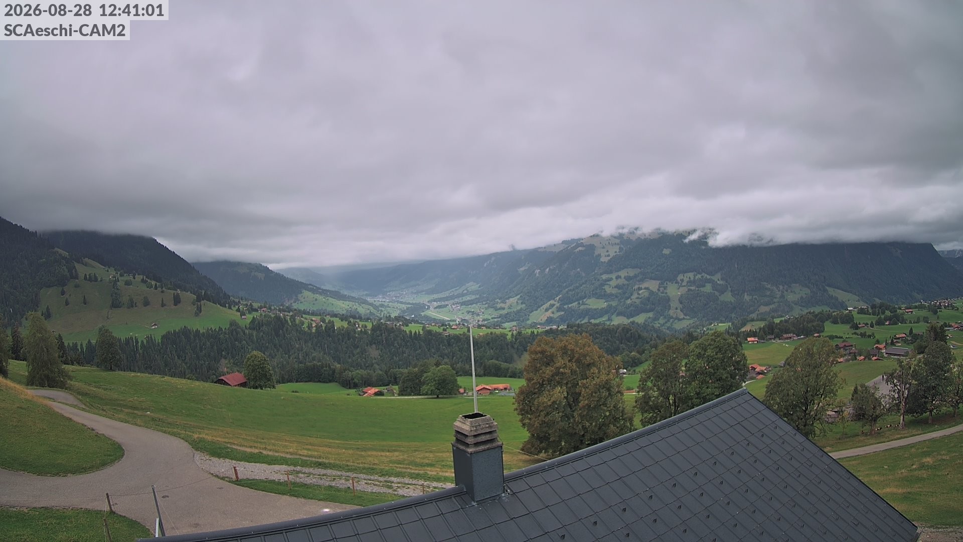 Archiv Foto Webcam Aeschi: Hütte Aeschiallmend