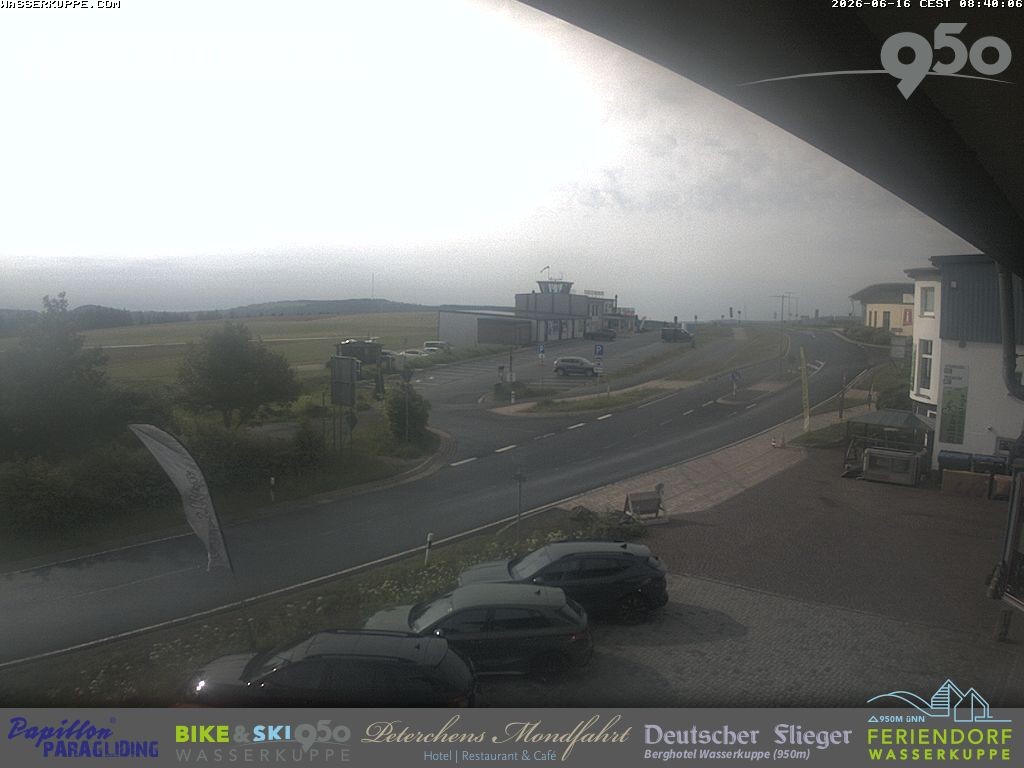 Archiv Foto Webcam Wasserkuppe: Gleitschirm-Flugschule Papillon