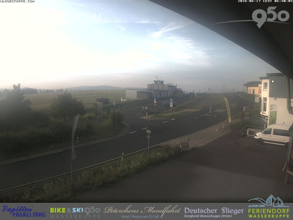 Archiv Foto Webcam Wasserkuppe: Gleitschirm-Flugschule Papillon
