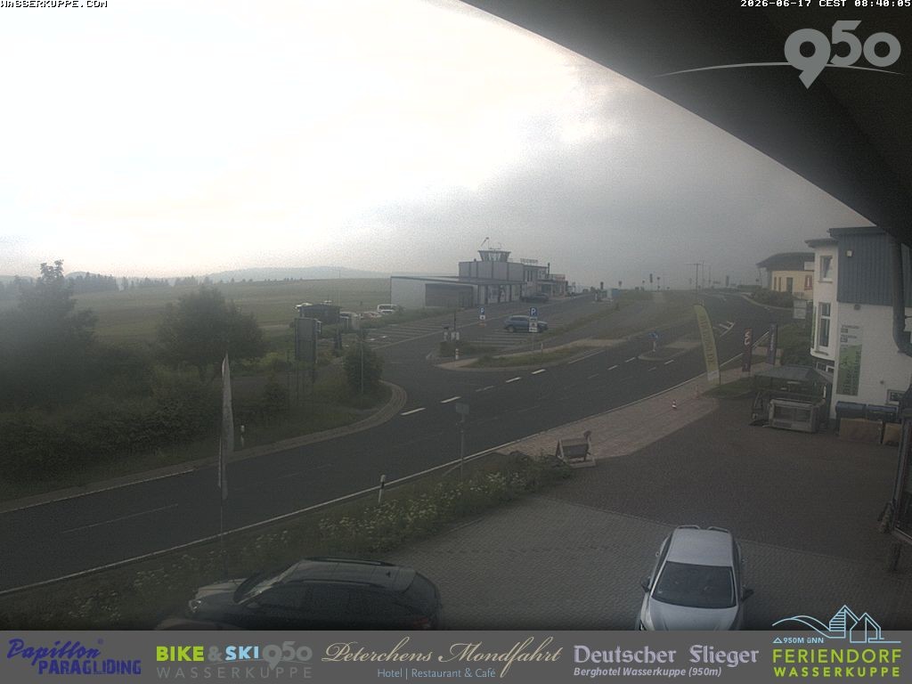 Archiv Foto Webcam Wasserkuppe: Gleitschirm-Flugschule Papillon