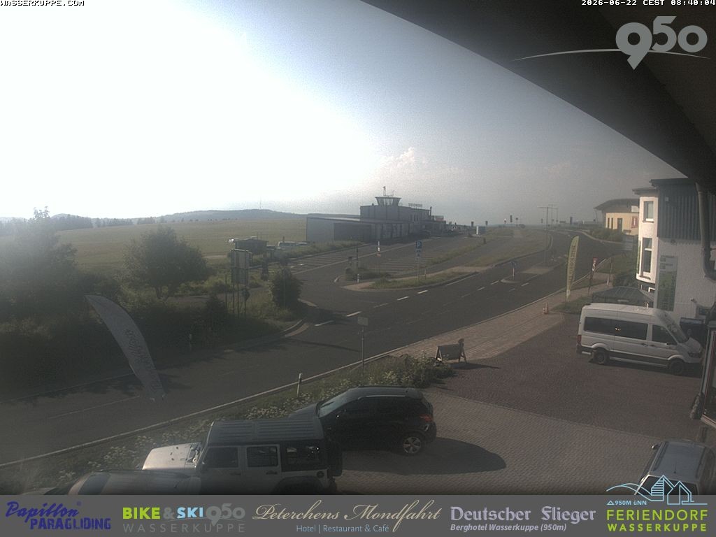 Archiv Foto Webcam Wasserkuppe: Gleitschirm-Flugschule Papillon