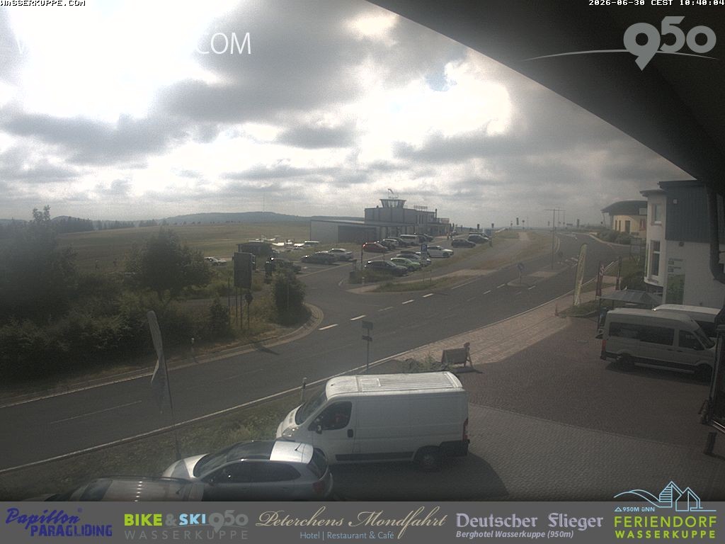 Archiv Foto Webcam Wasserkuppe: Gleitschirm-Flugschule Papillon