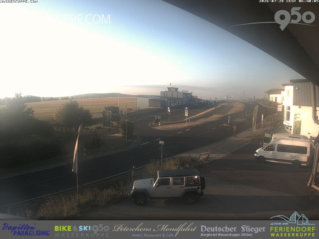 Archiv Foto Webcam Wasserkuppe: Gleitschirm-Flugschule Papillon