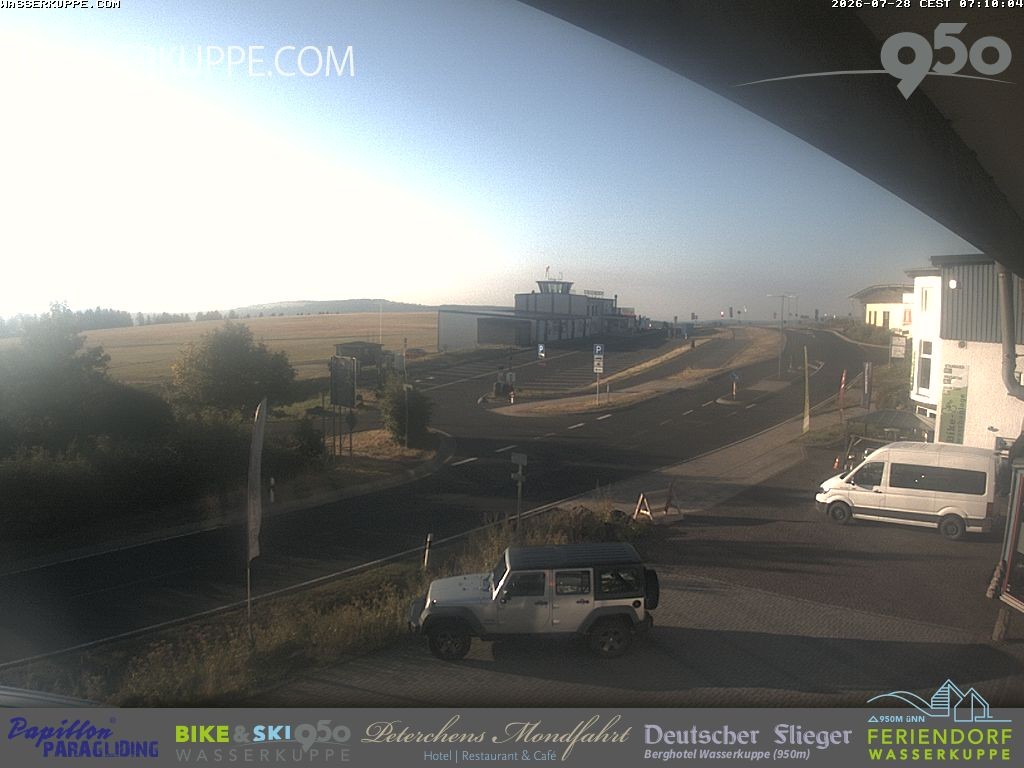 Archiv Foto Webcam Wasserkuppe: Gleitschirm-Flugschule Papillon