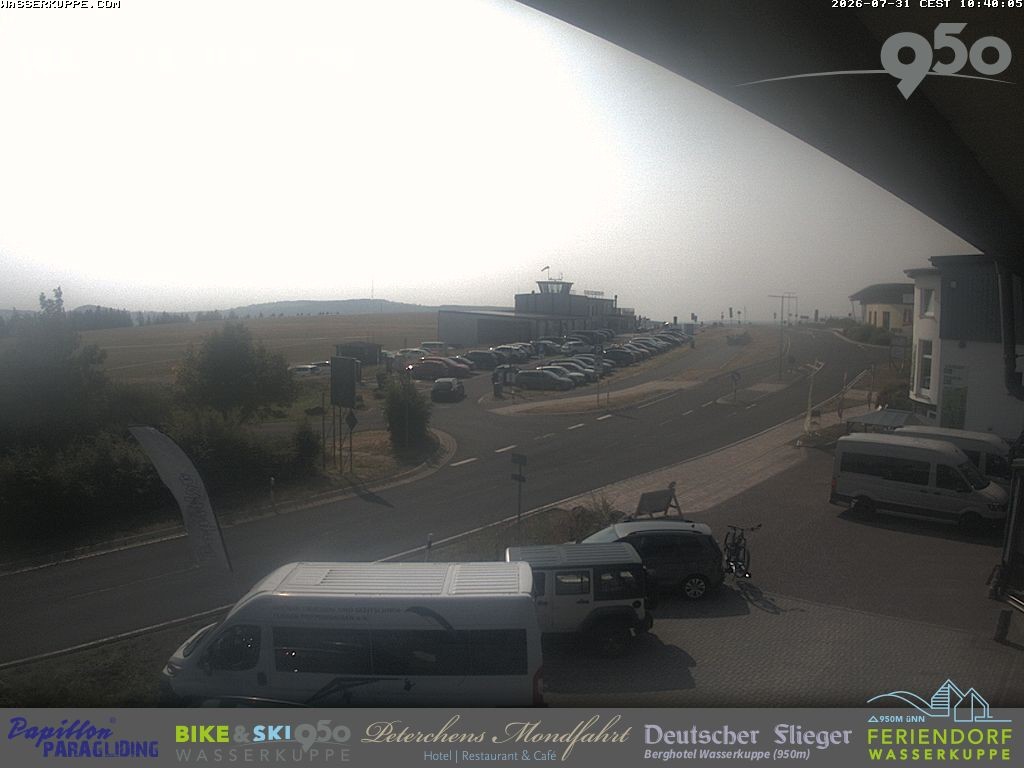 Archiv Foto Webcam Wasserkuppe: Gleitschirm-Flugschule Papillon