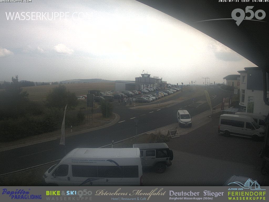 Archiv Foto Webcam Wasserkuppe: Gleitschirm-Flugschule Papillon
