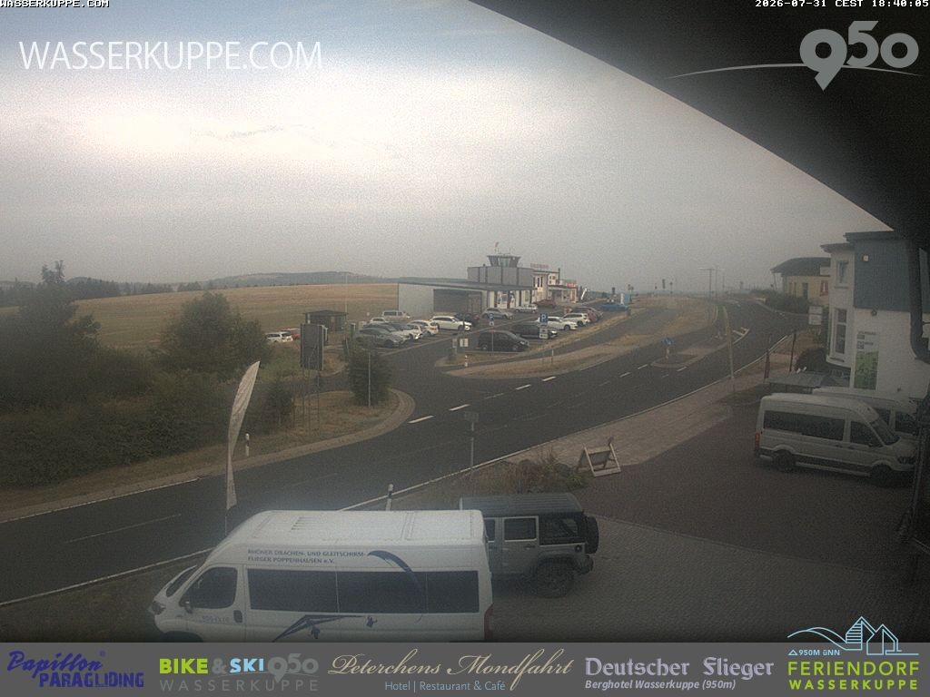 Archiv Foto Webcam Wasserkuppe: Gleitschirm-Flugschule Papillon