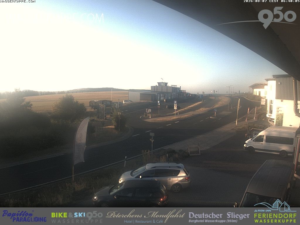 Archiv Foto Webcam Wasserkuppe: Gleitschirm-Flugschule Papillon