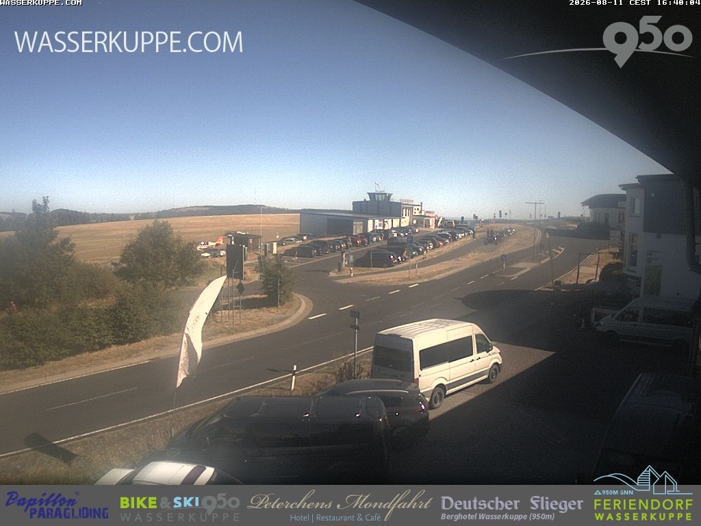 Archiv Foto Webcam Wasserkuppe: Gleitschirm-Flugschule Papillon
