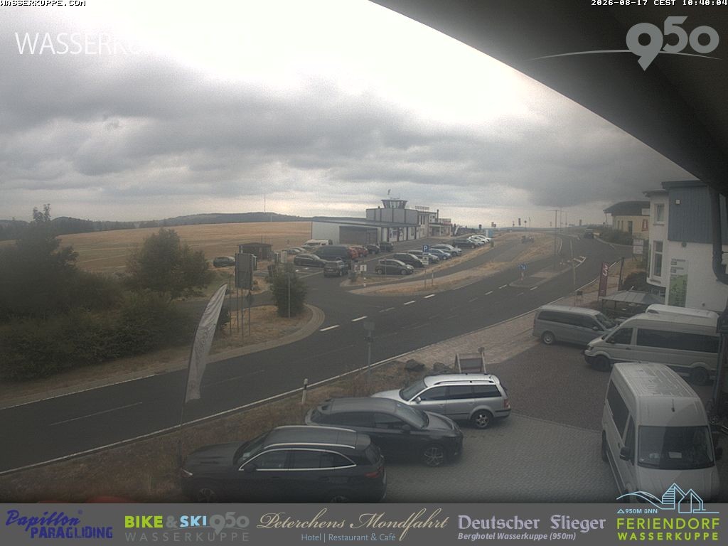 Archiv Foto Webcam Wasserkuppe: Gleitschirm-Flugschule Papillon