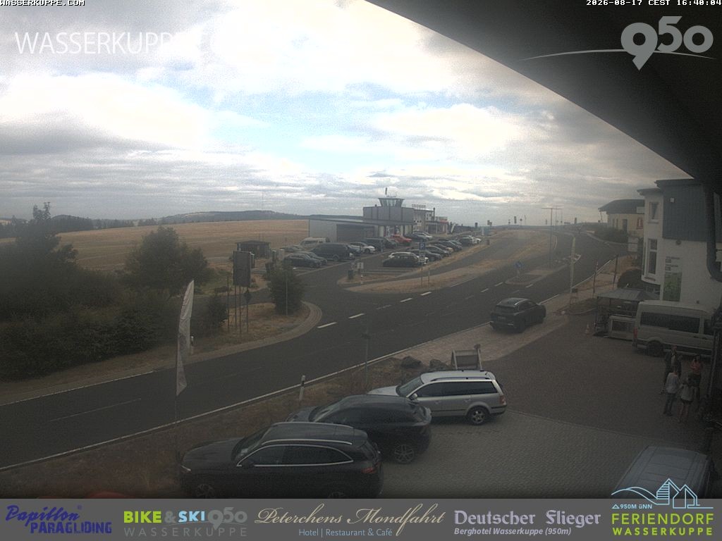 Archiv Foto Webcam Wasserkuppe: Gleitschirm-Flugschule Papillon