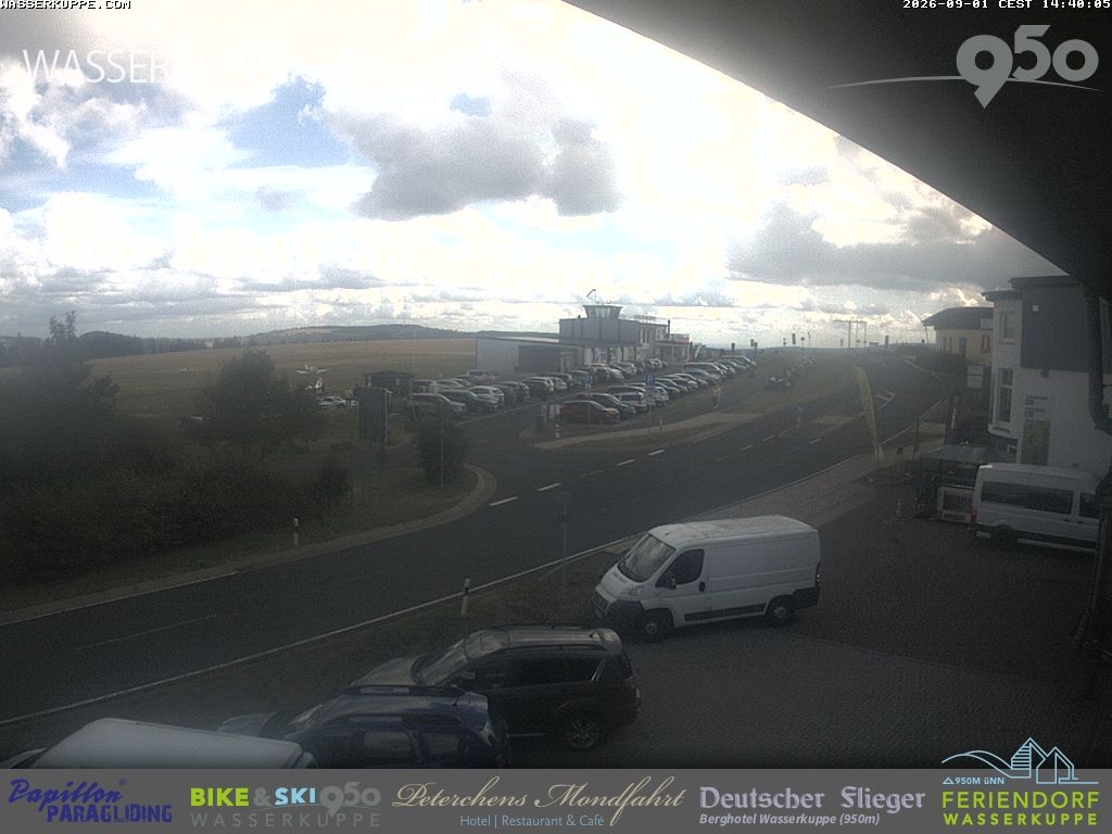 Archiv Foto Webcam Wasserkuppe: Gleitschirm-Flugschule Papillon