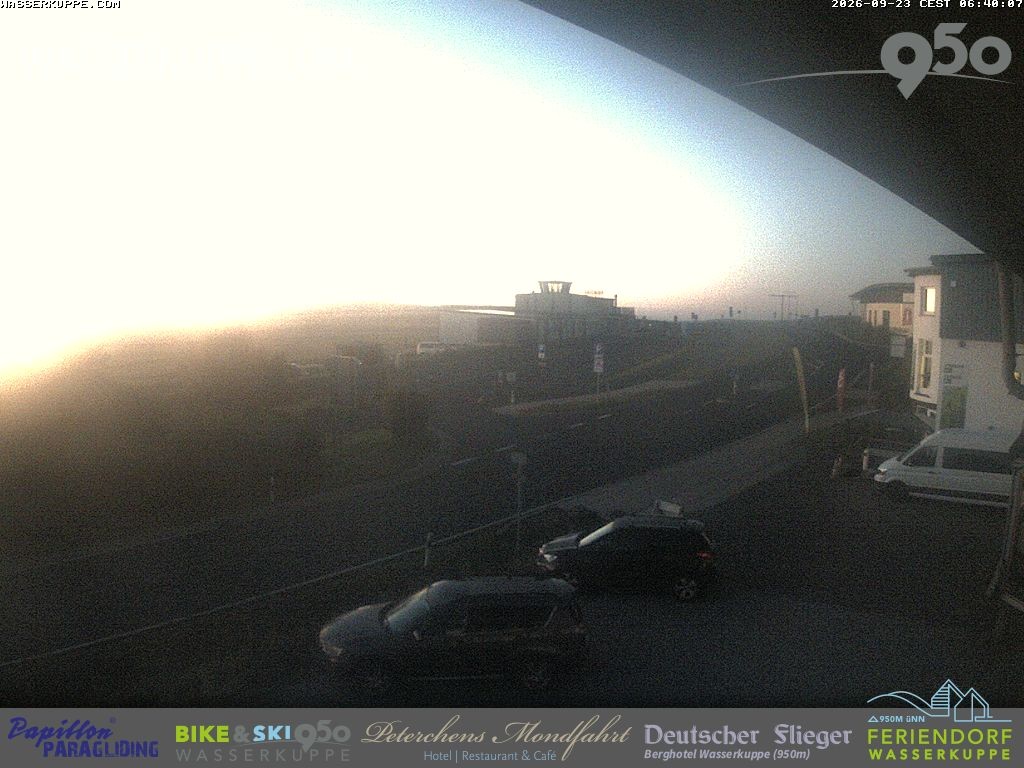Archiv Foto Webcam Wasserkuppe: Gleitschirm-Flugschule Papillon