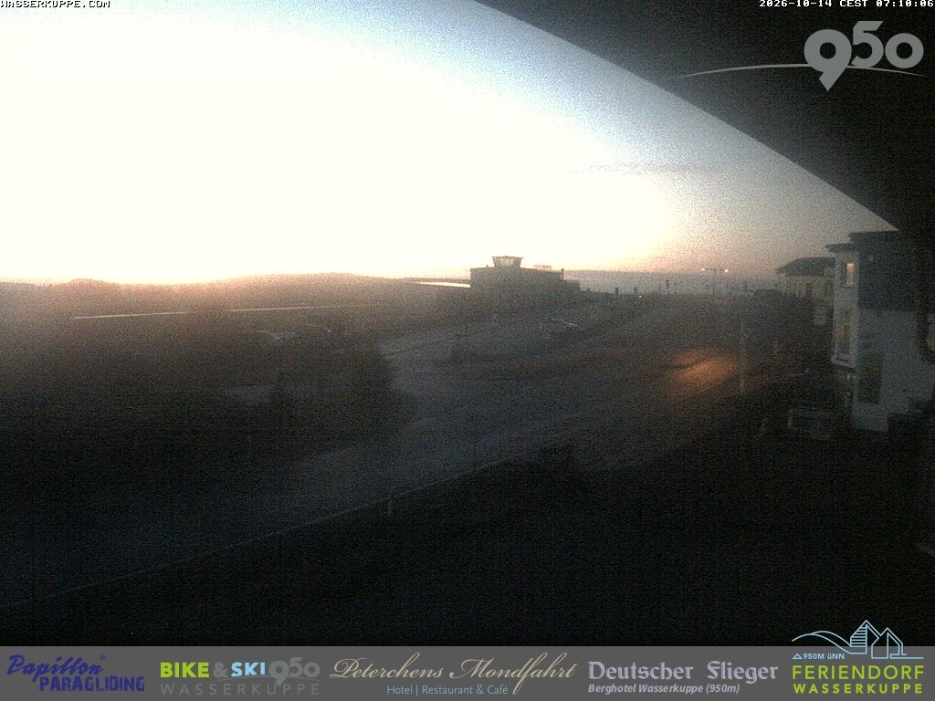 Archiv Foto Webcam Wasserkuppe: Gleitschirm-Flugschule Papillon